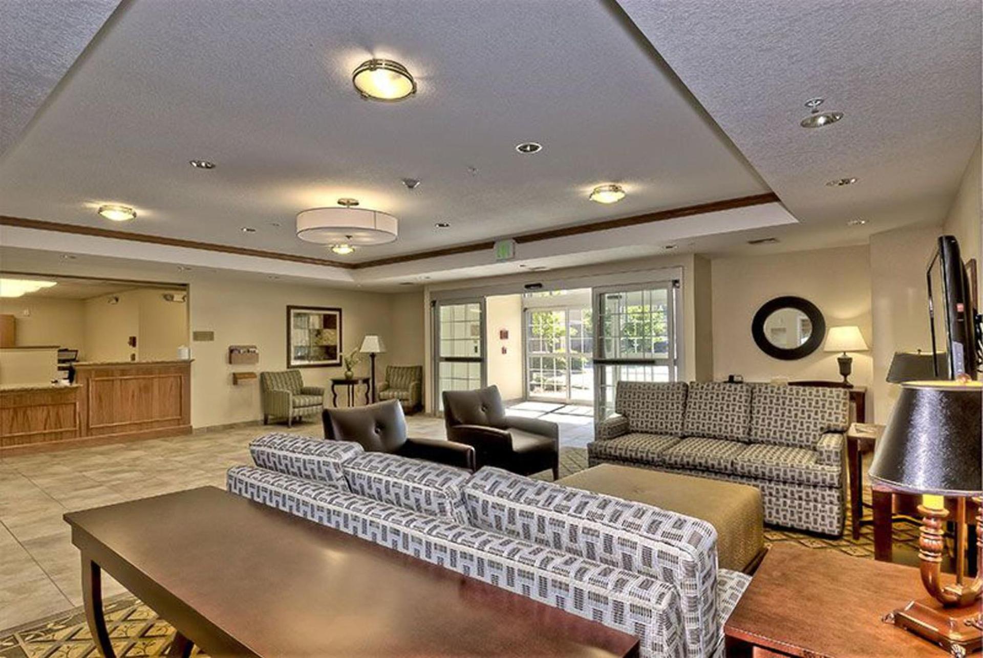 Candlewood Suites Burlington by IHG photo 5