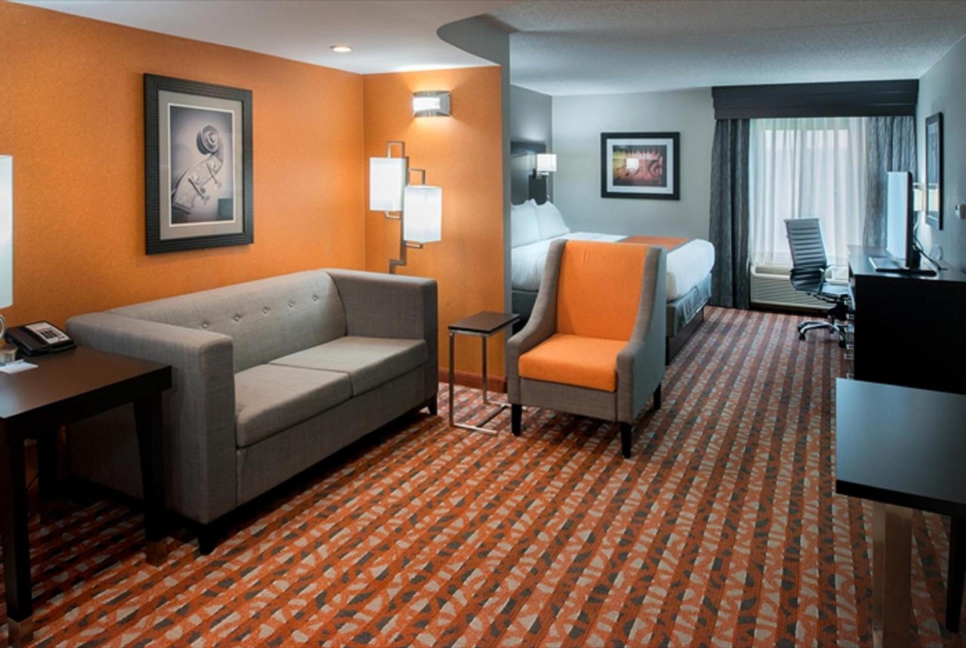 Holiday Inn Express & Suites Nashville Southeast - Antioch by IHG photo 9