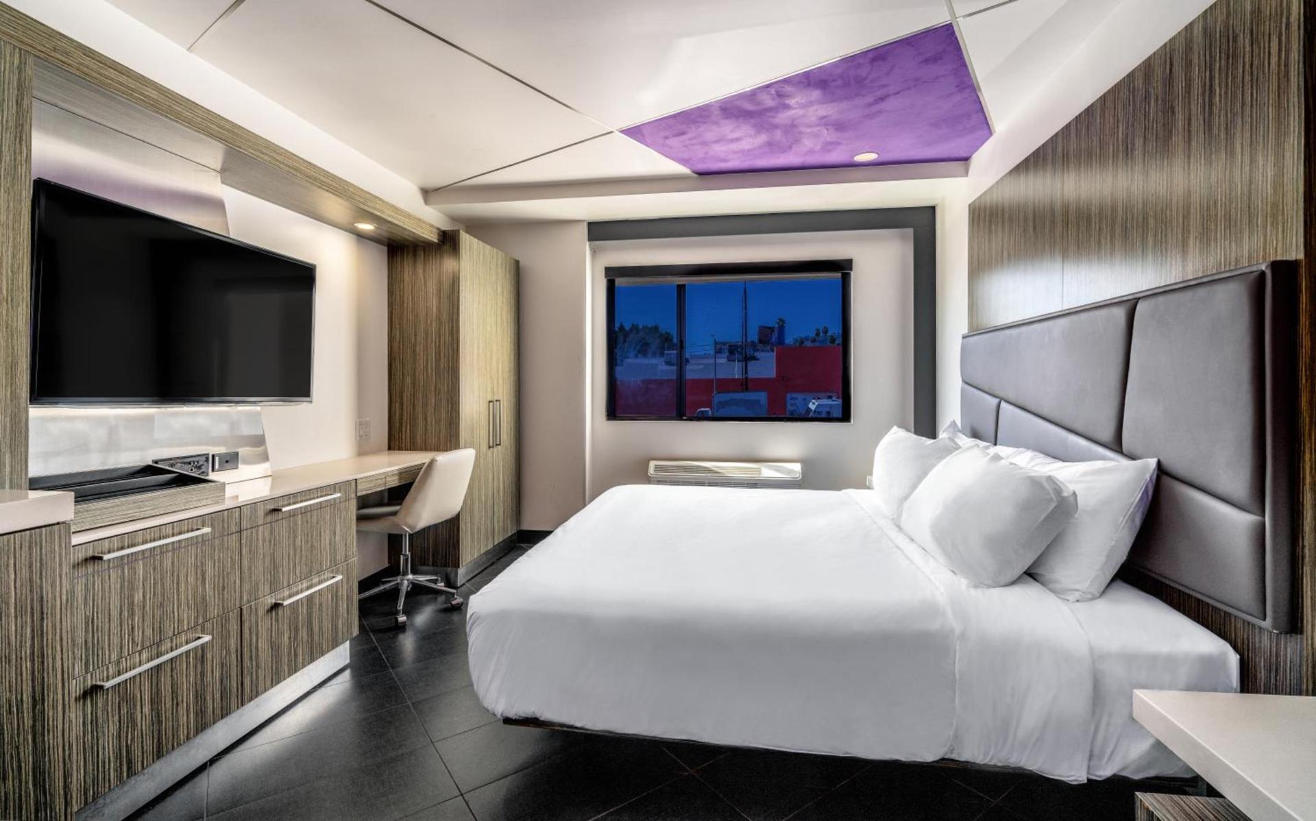 The Moment Hotel photo 3