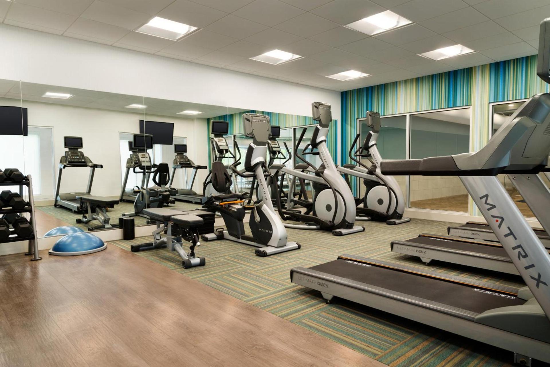 Holiday Inn Express & Suites - Yorkville by IHG photo 19