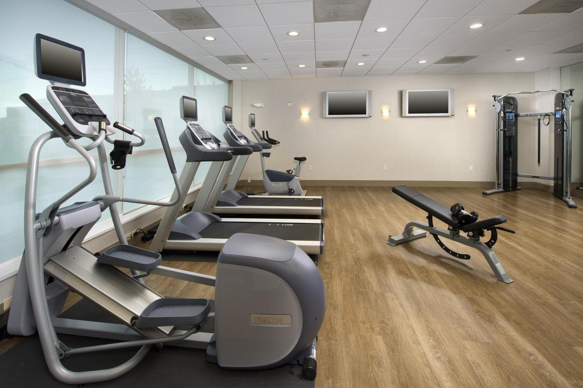 Holiday Inn Express Baltimore at the Stadiums by IHG photo 31