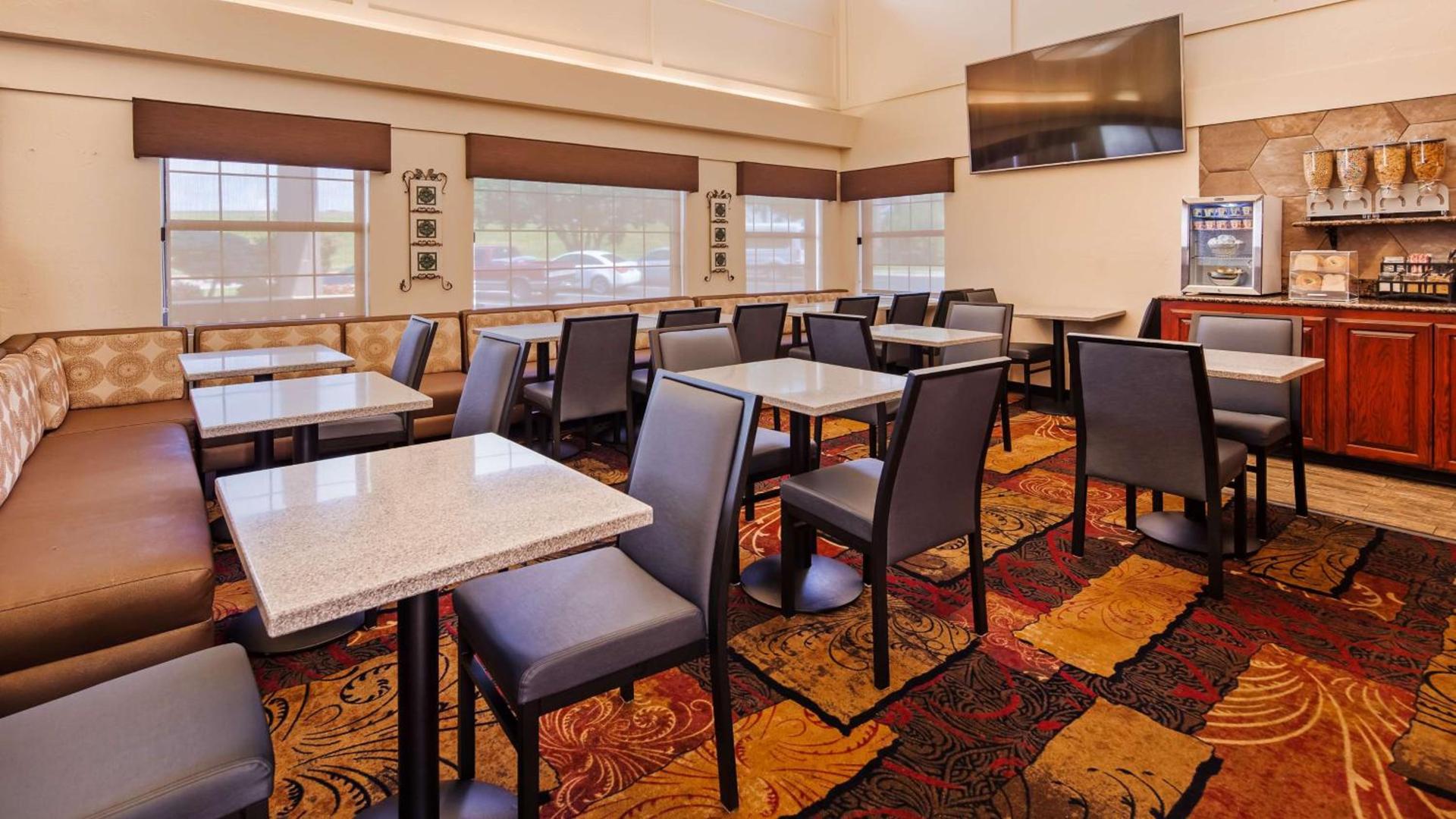 Best Western Plus Oklahoma City Yukon photo 6