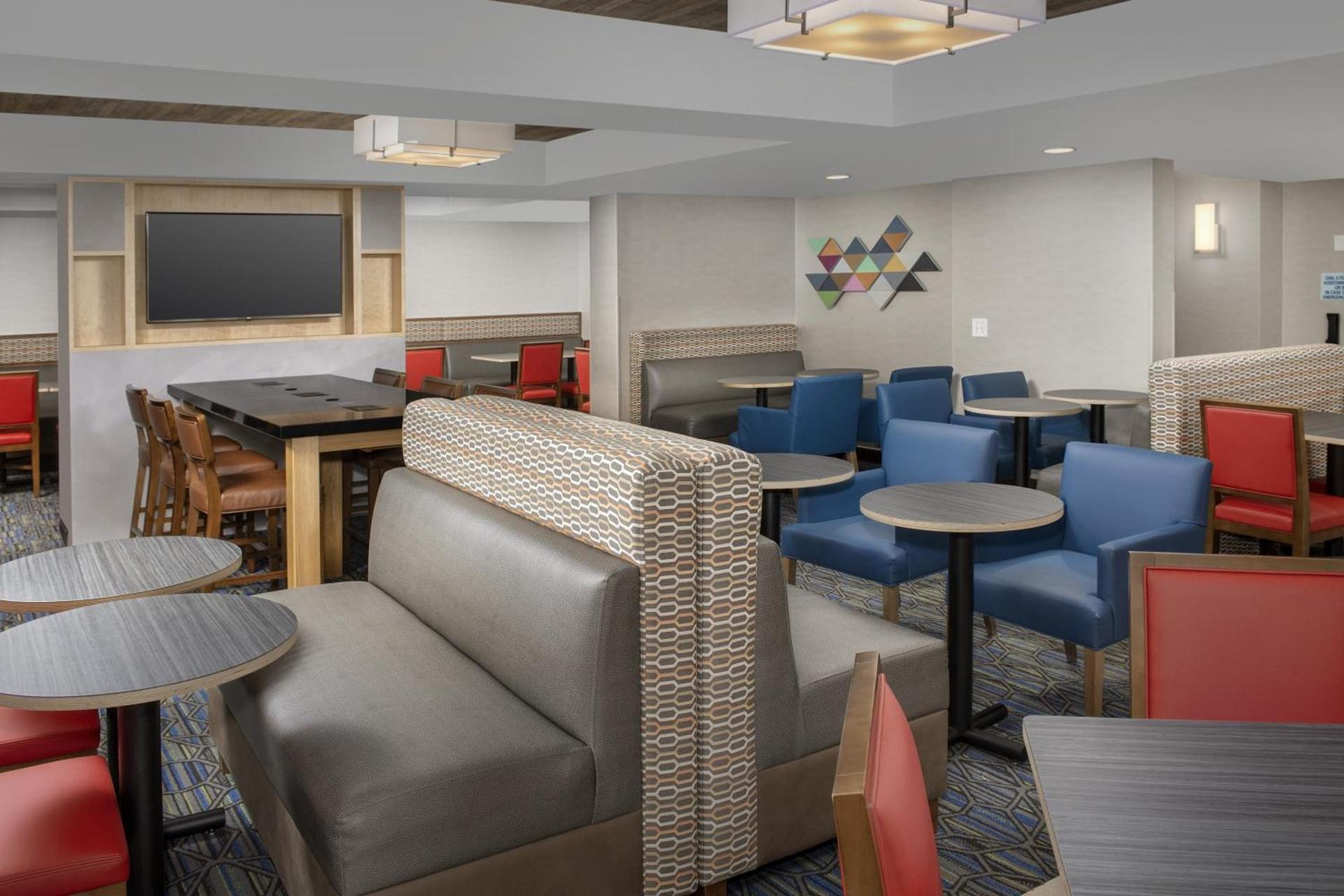 Holiday Inn Express Boston - Saugus by IHG photo 19