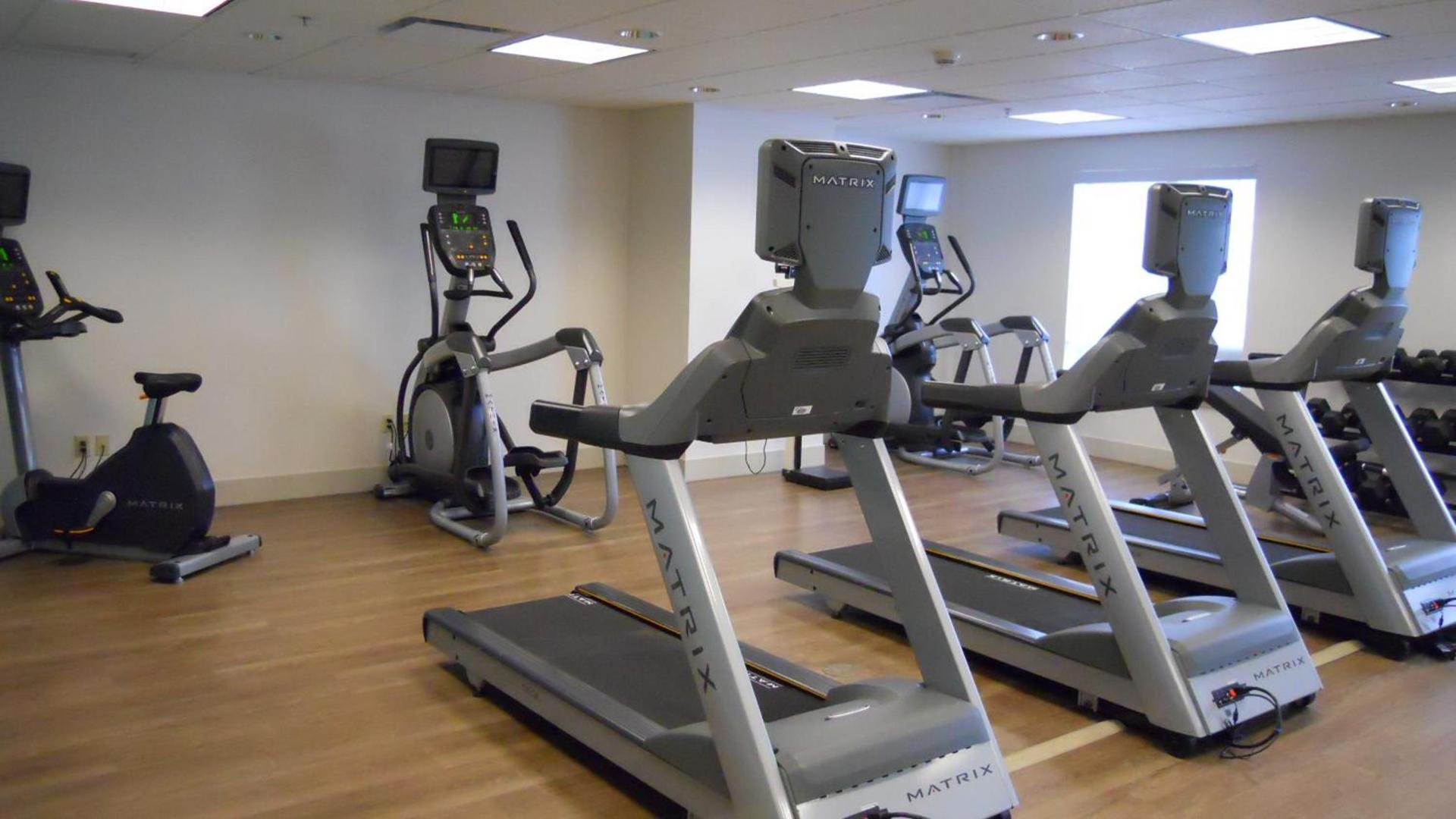 Holiday Inn Express & Suites Bethlehem Airport-Allentown Area photo 13