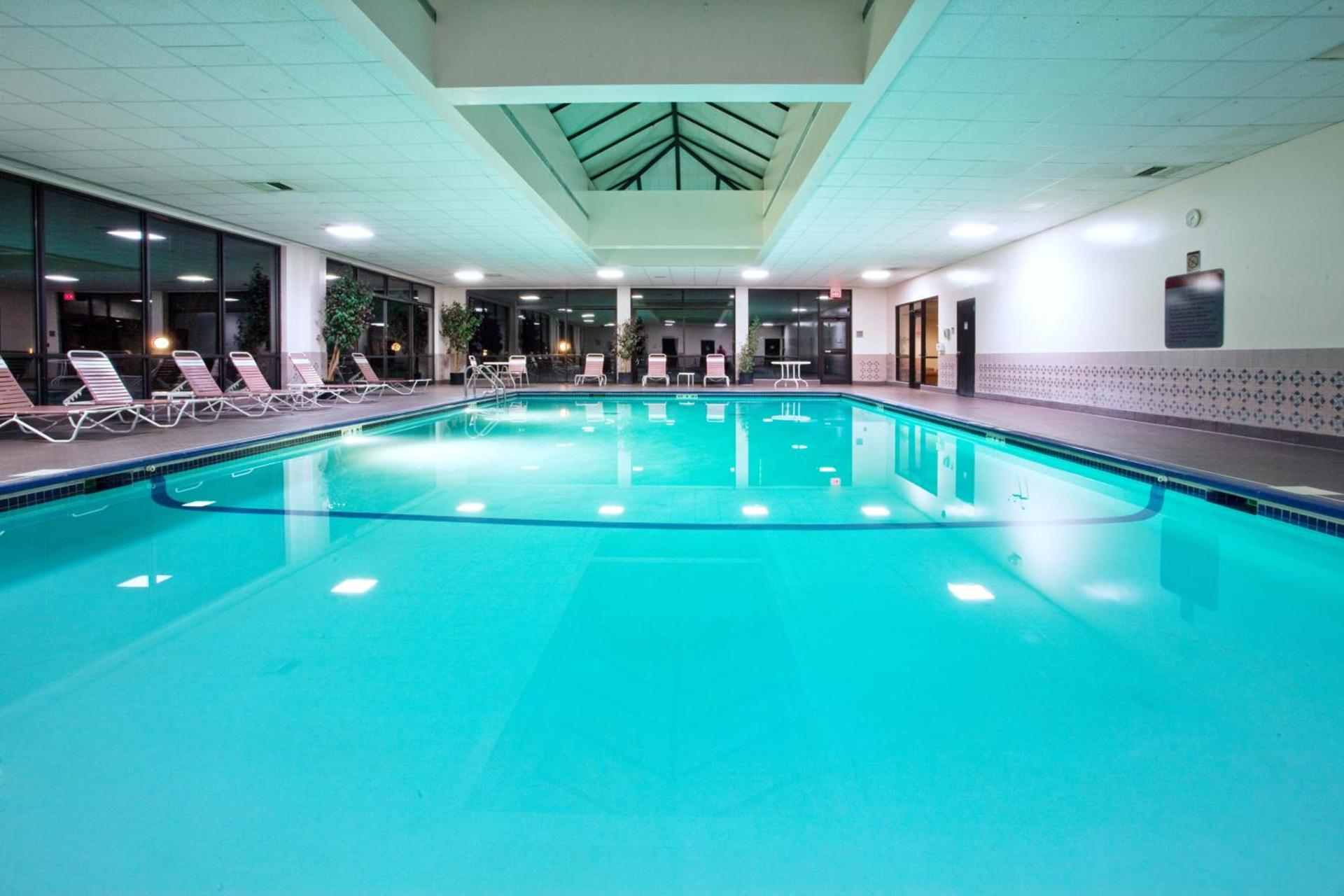 Holiday Inn Express Big Rapids by IHG photo 24