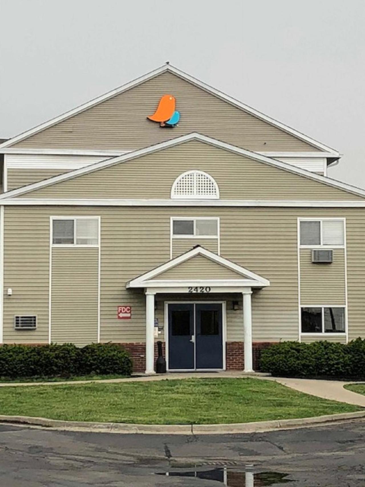 InTown Suites Extended Stay Columbus OH - North photo 1