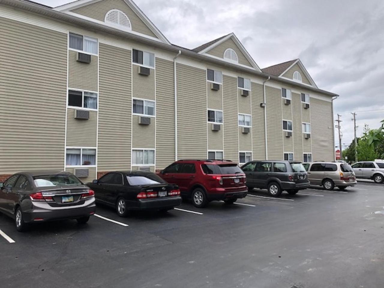 InTown Suites Extended Stay Columbus OH - Dublin photo 2