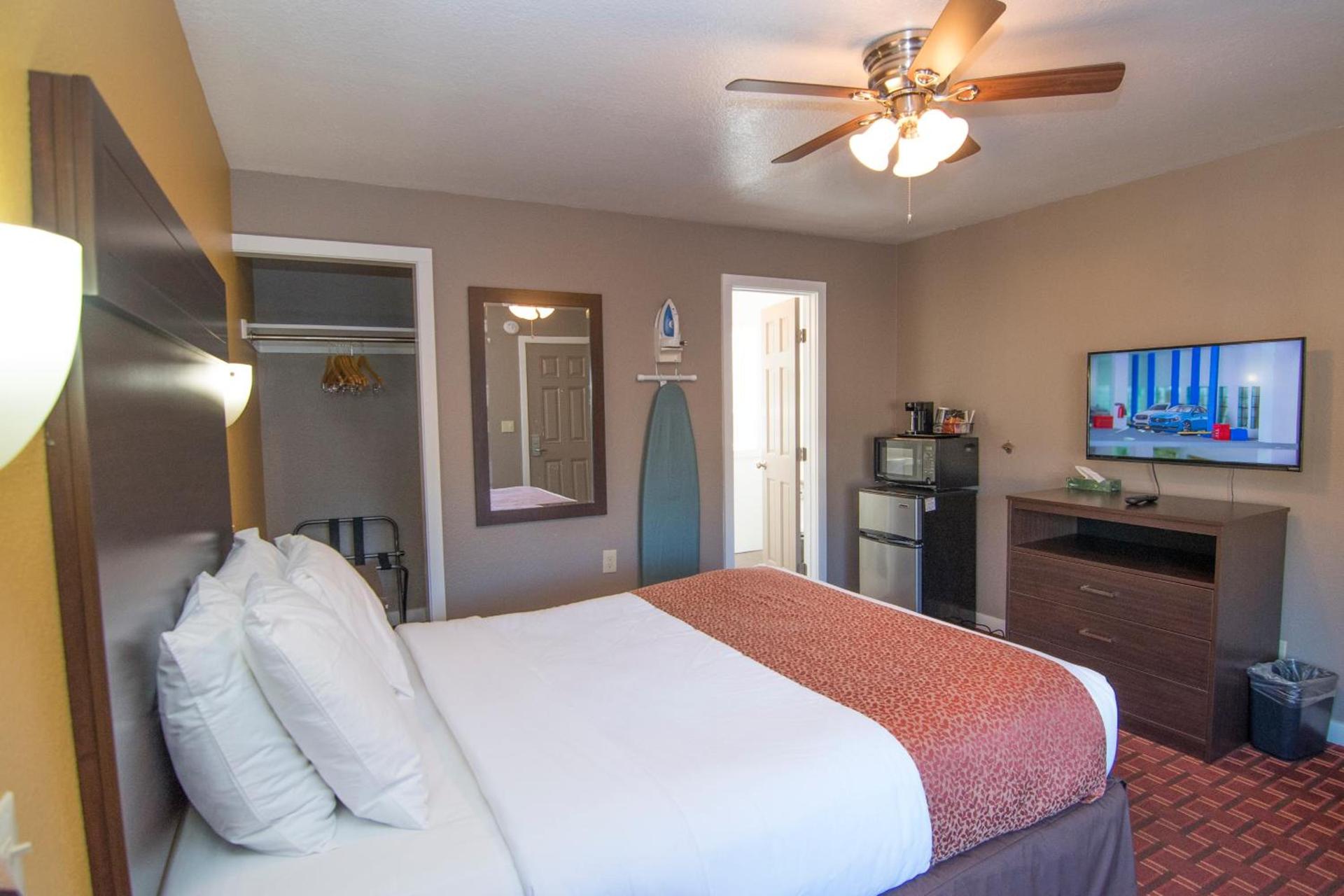Capitol Hill Motel photo 9