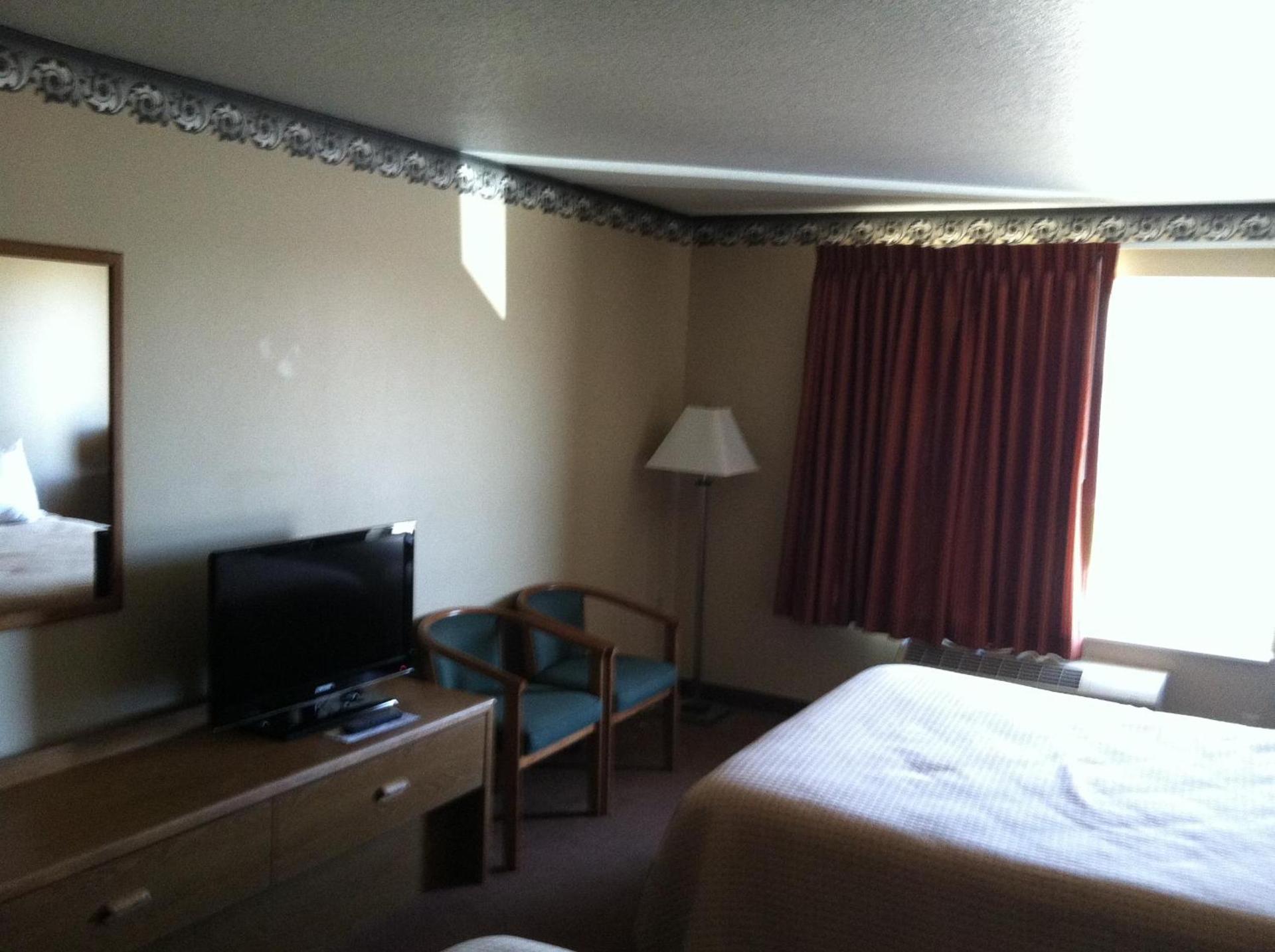 Days Inn by Wyndham Worthington photo 22
