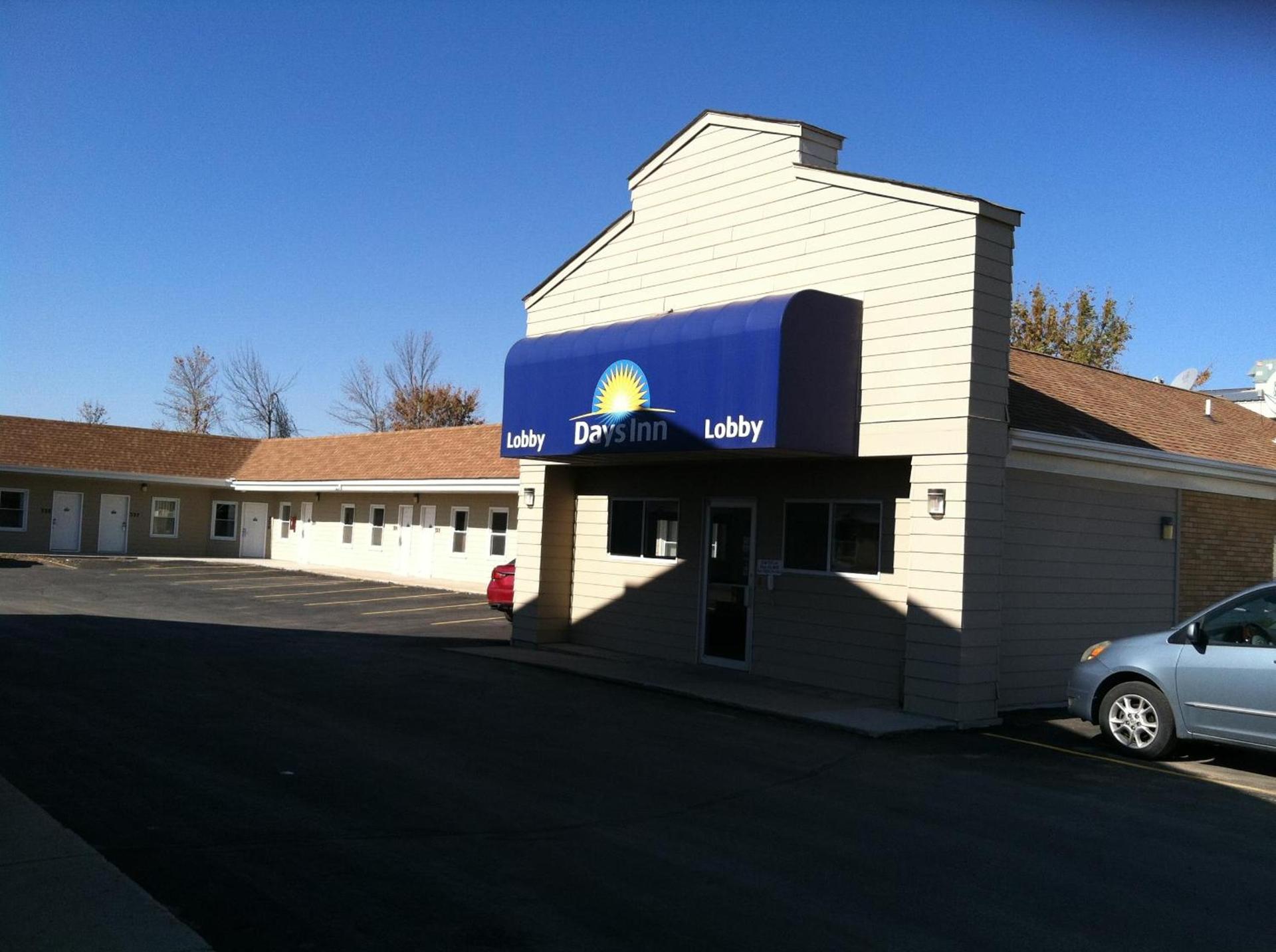 Days Inn by Wyndham Worthington photo 27
