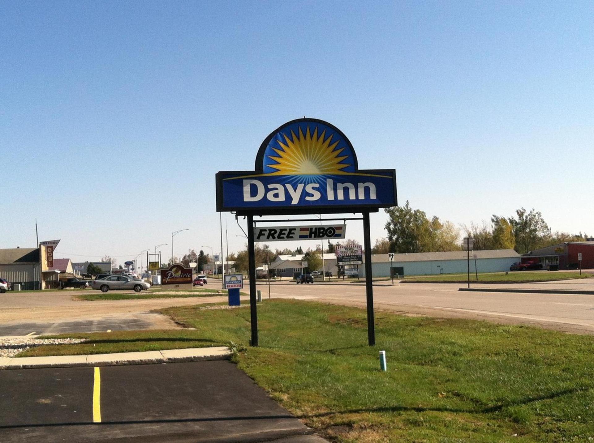 Days Inn by Wyndham Worthington photo 76