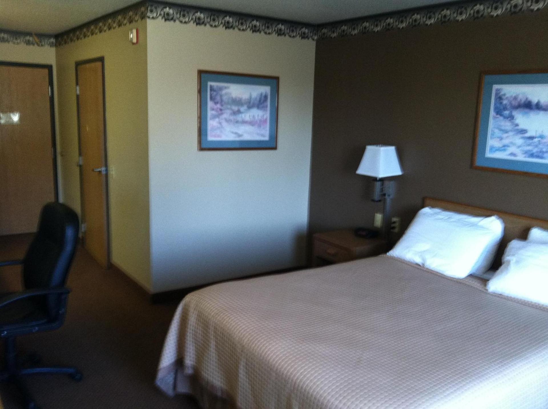 Days Inn by Wyndham Worthington photo 63