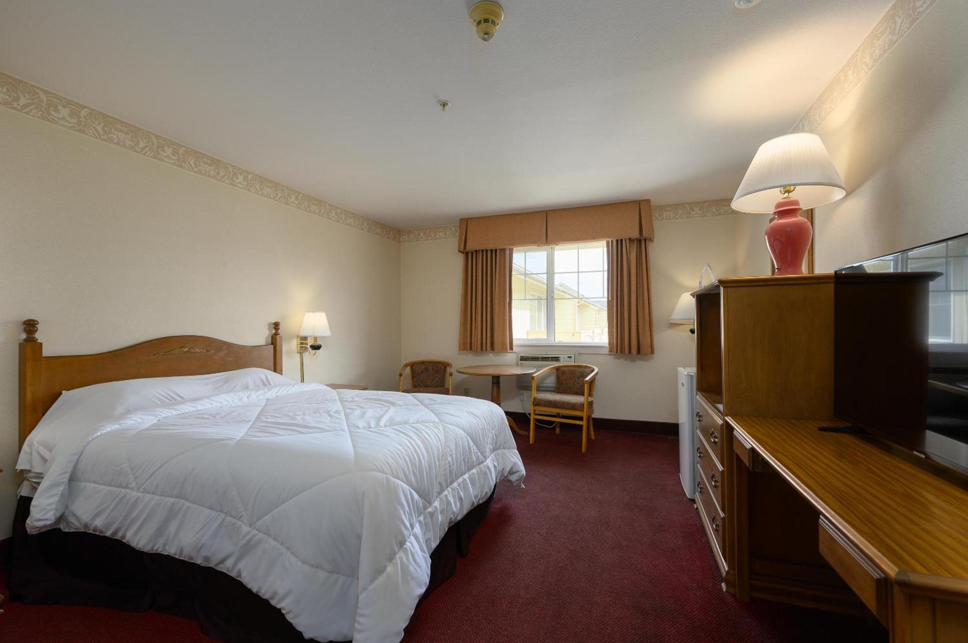 Three Rivers Inn Sedro Woolley photo 34