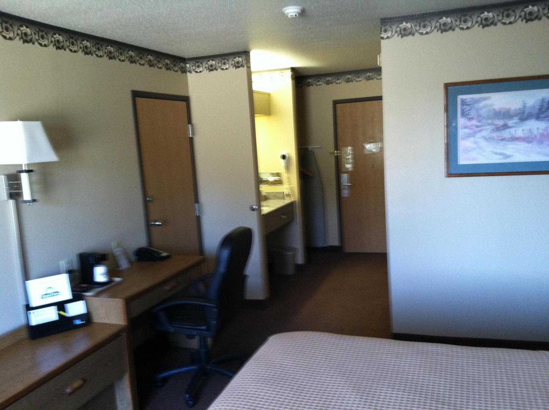 Days Inn by Wyndham Worthington photo 45