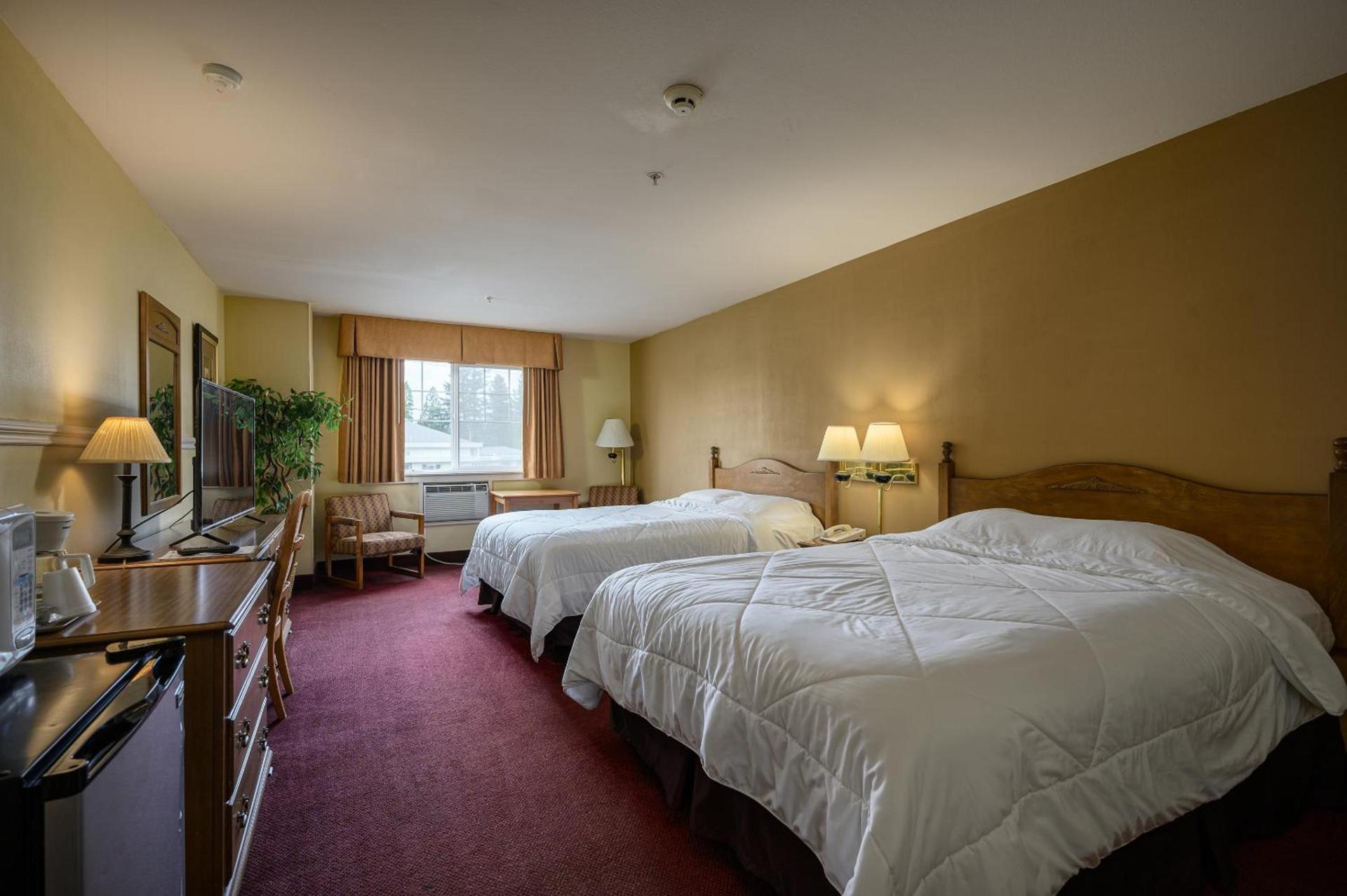 Three Rivers Inn Sedro Woolley photo 20