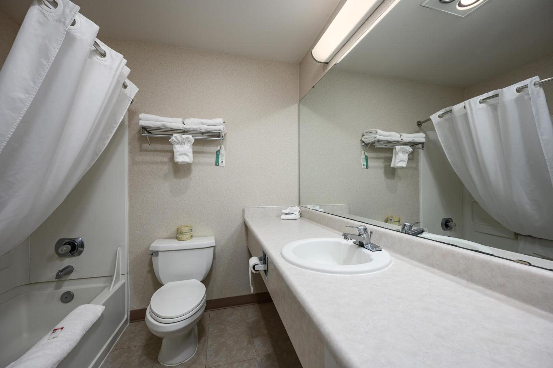 Three Rivers Inn Sedro Woolley photo 26