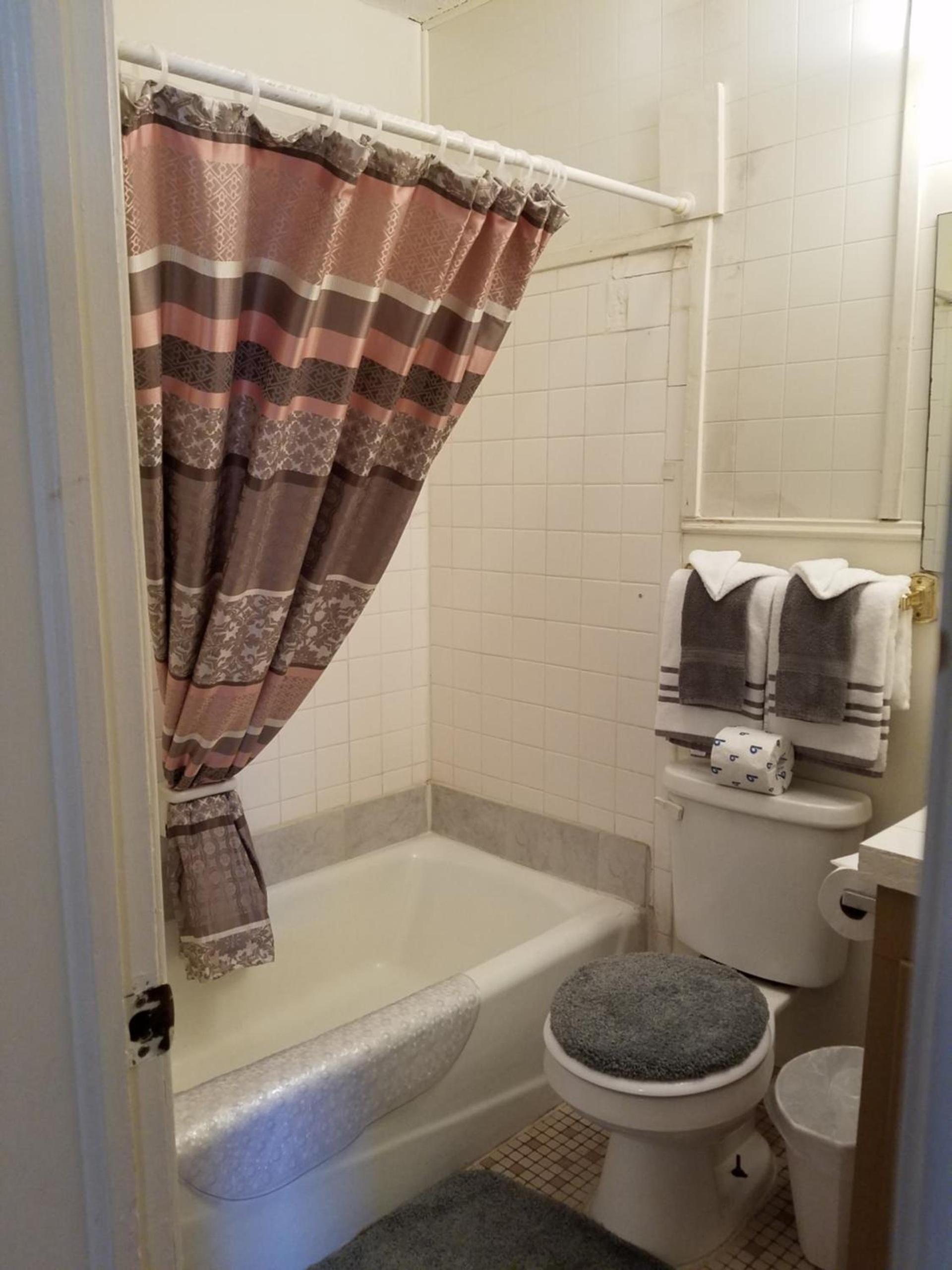 Canton Motel photo 14