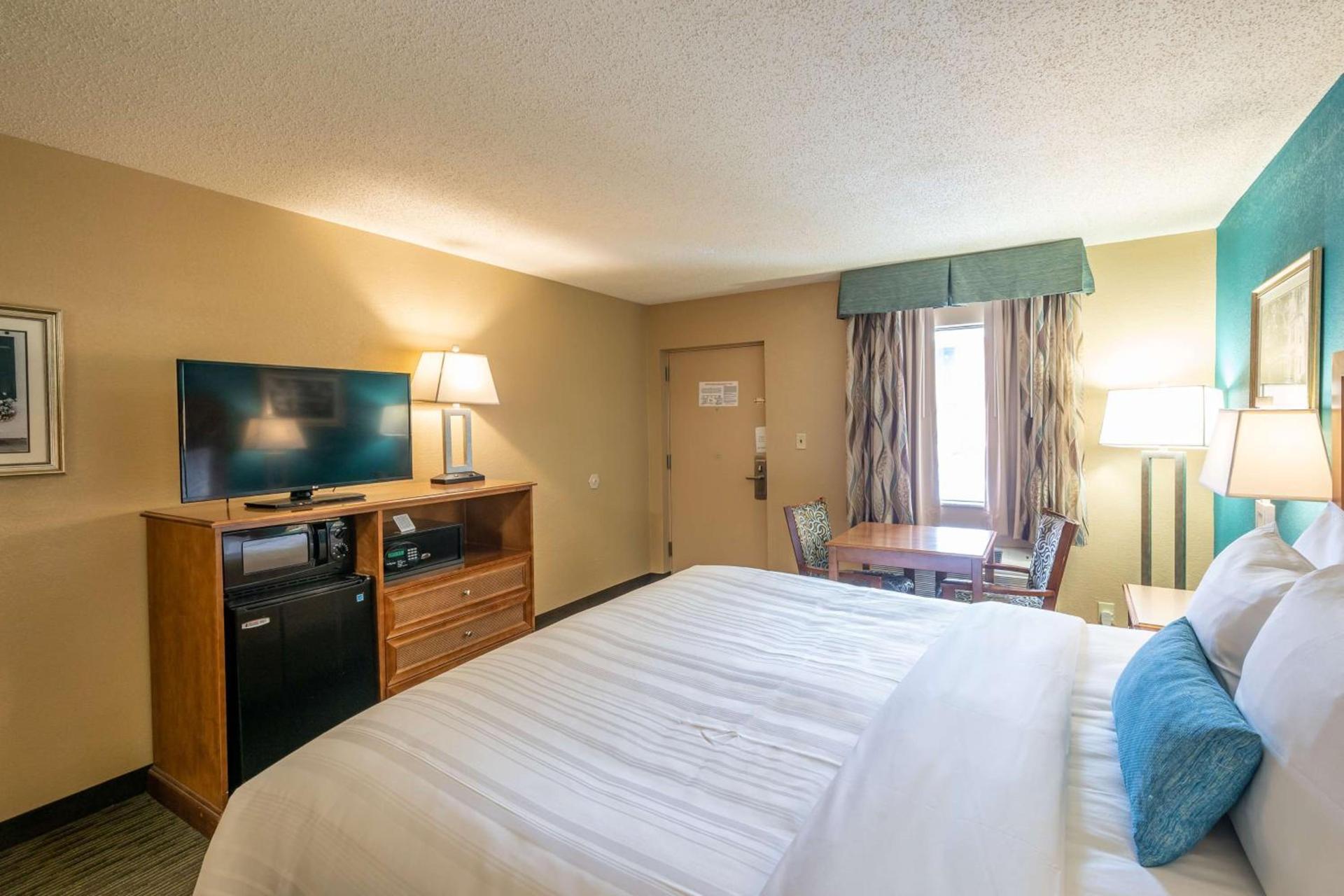 Best Western Charleston Inn photo 26