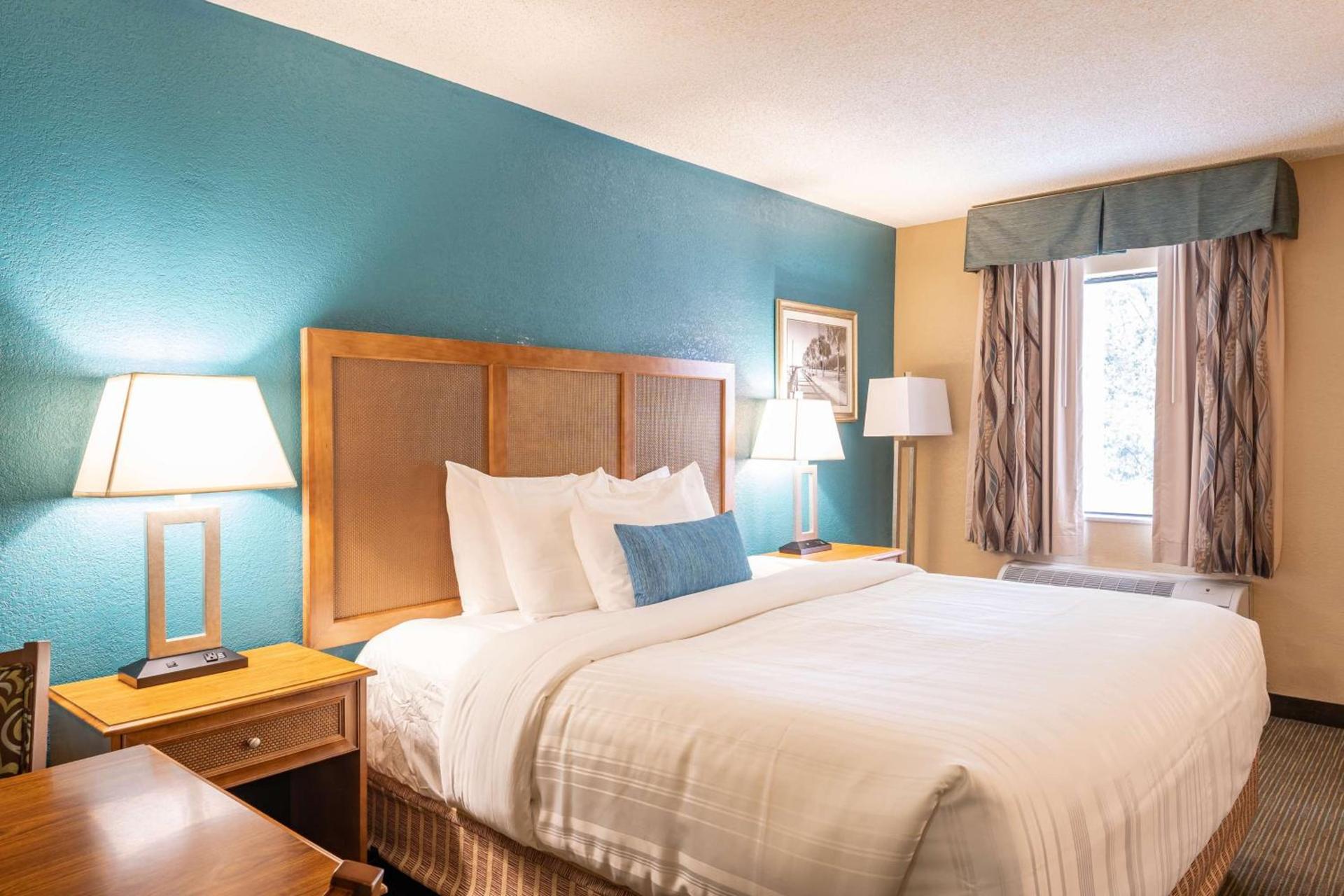 Best Western Charleston Inn photo 23