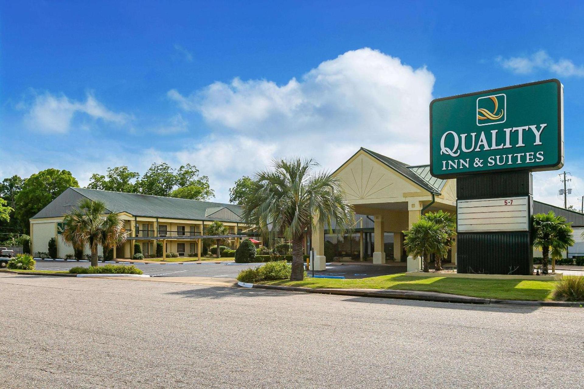 Quality Inn & Suites near Lake Eufaula — hotel in Eufaula