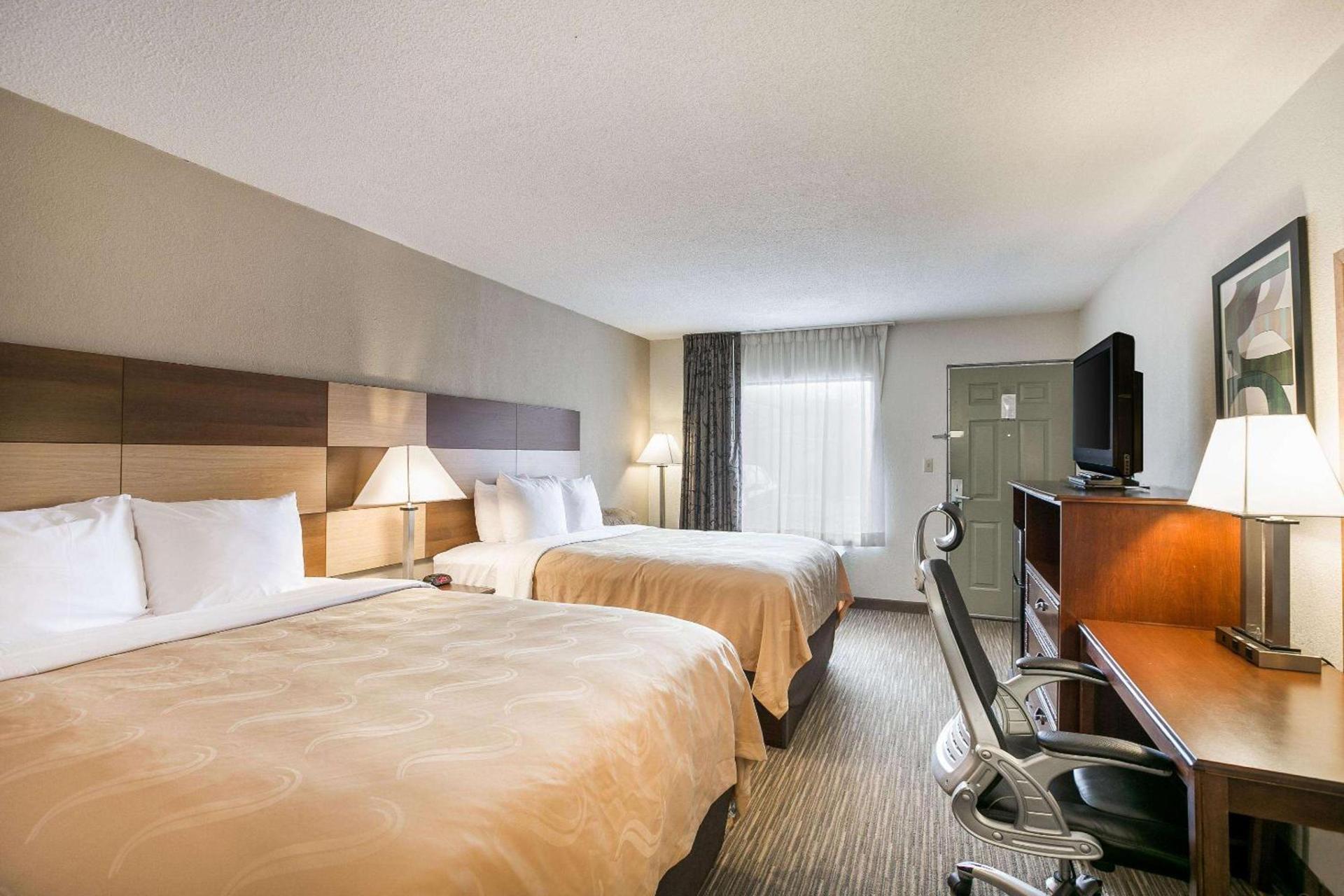 Quality Inn & Suites near Lake Eufaula photo 17