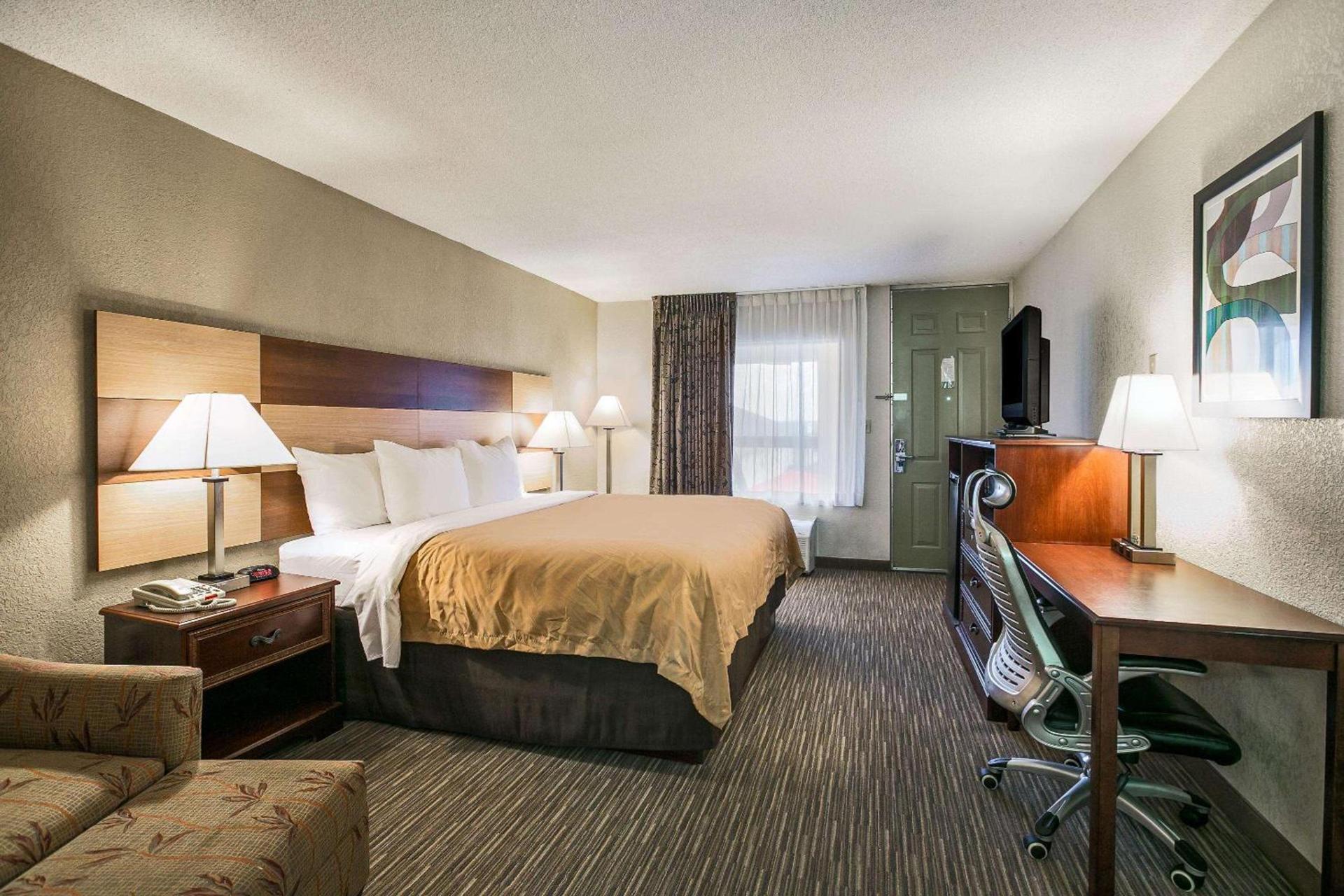 Quality Inn & Suites near Lake Eufaula photo 18