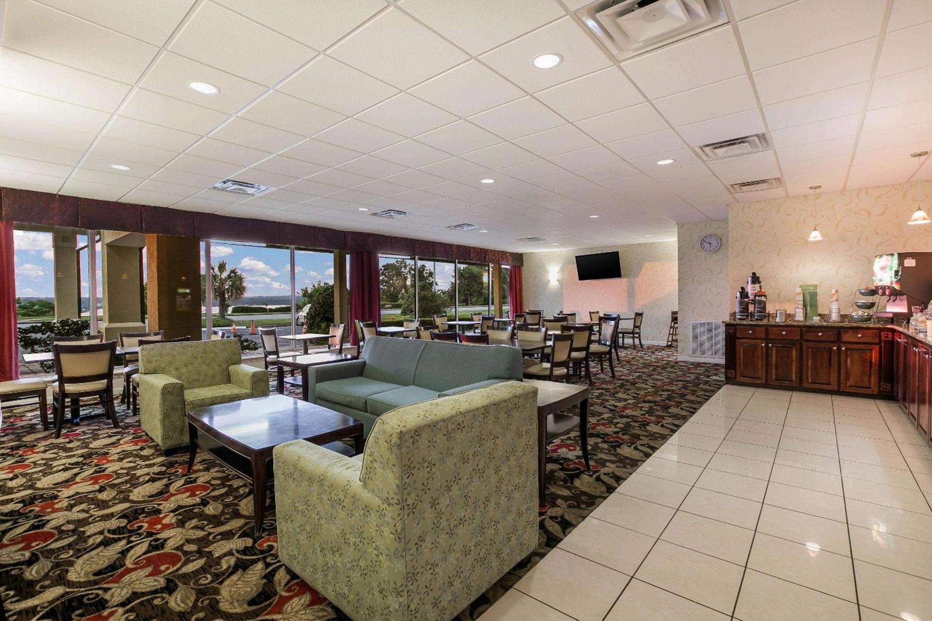 Quality Inn & Suites near Lake Eufaula photo 37
