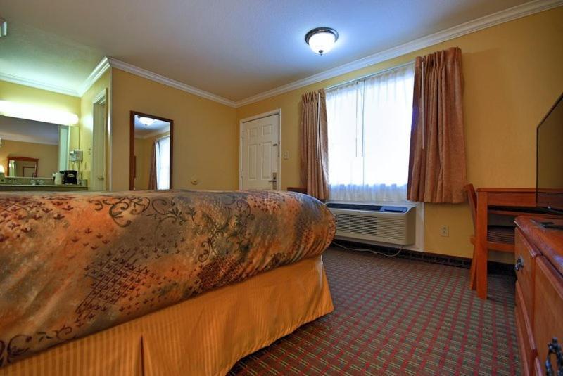 Rodeway Inn Killeen near Fort Hood photo 11