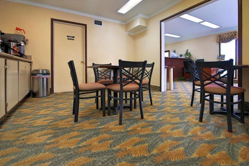 Rodeway Inn Killeen near Fort Hood photo 8