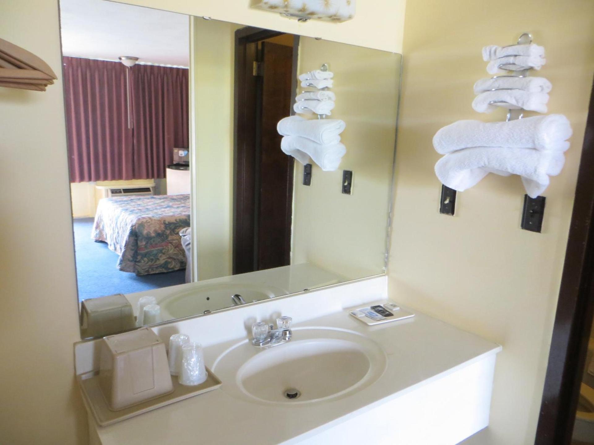 Innkeeper Motel Hamel photo 8