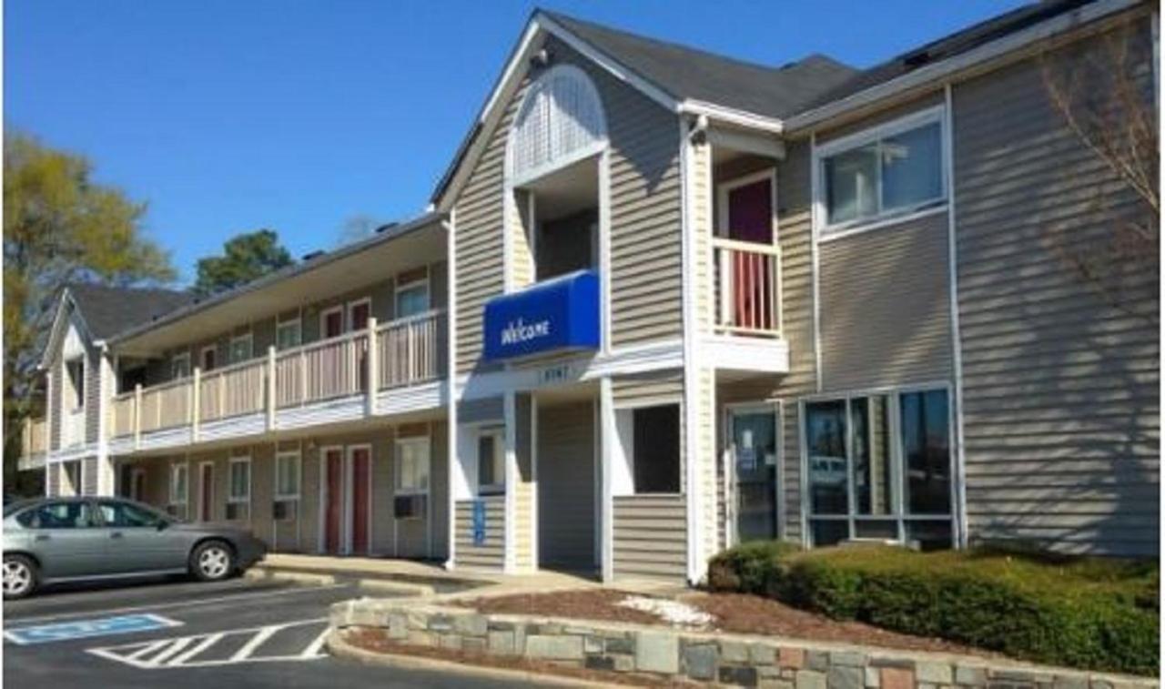 InTown Suites Extended Stay Atlanta GA - Norcross photo 1
