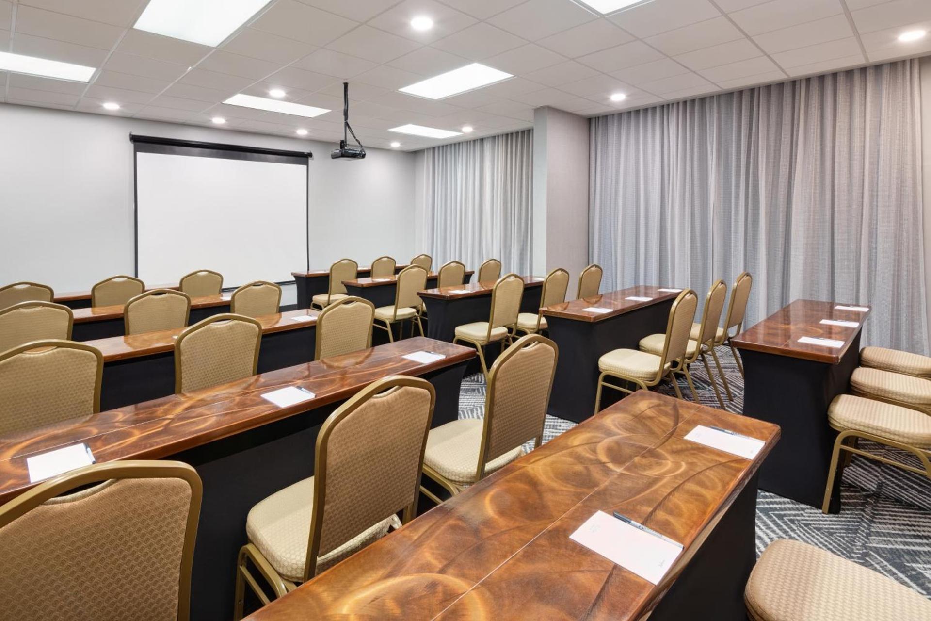 Radisson Hotel Nashville Airport photo 39
