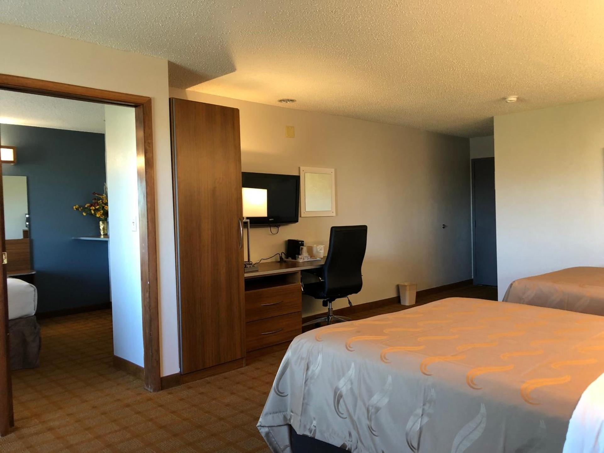 Quality Inn & Suites Watertown Fort Drum photo 3
