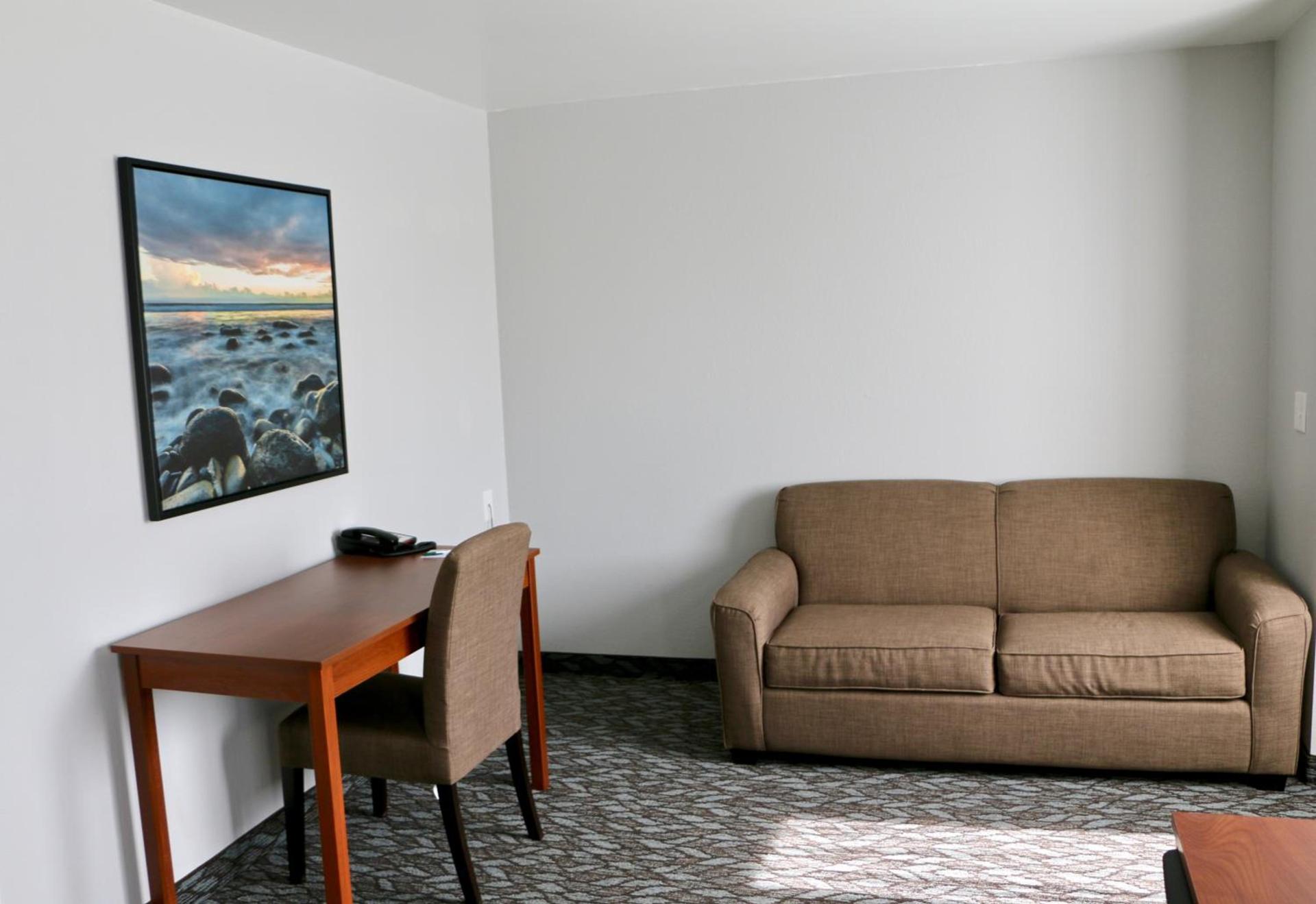 Quality Inn & Suites Watertown Fort Drum photo 2