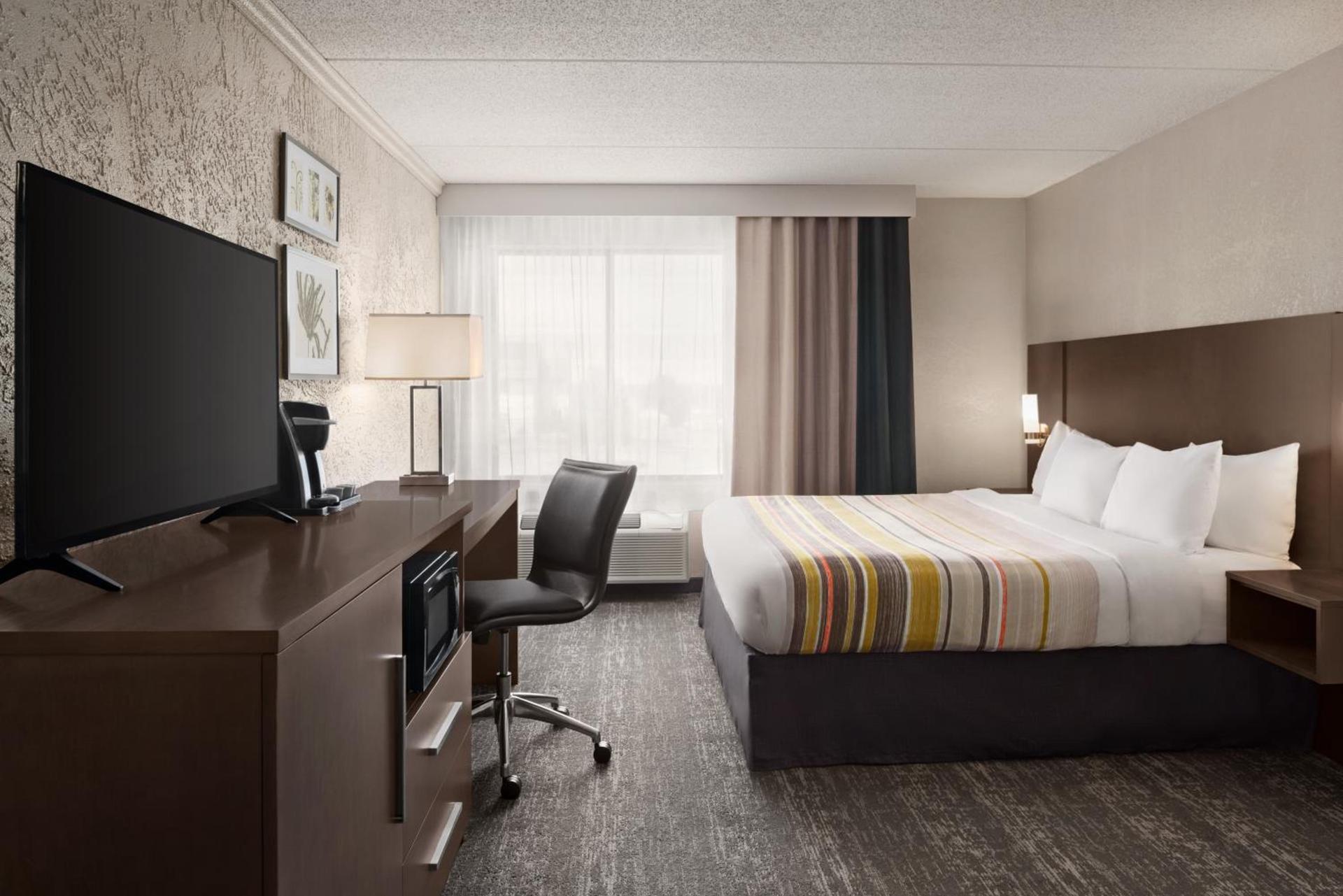 Country Inn & Suites by Radisson, Mt Pleasant-Racine West, WI photo 85