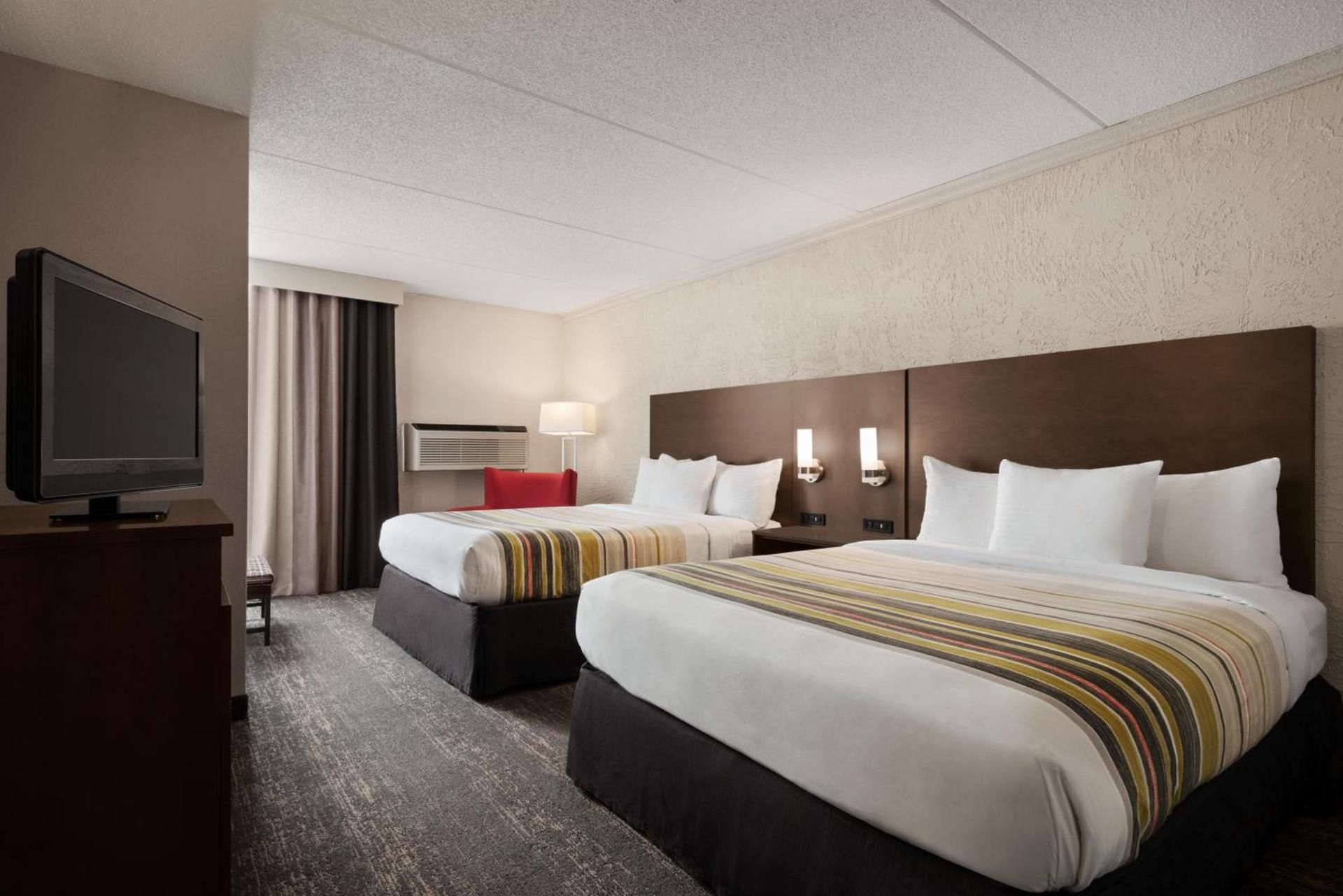 Country Inn & Suites by Radisson, Mt Pleasant-Racine West, WI photo 28
