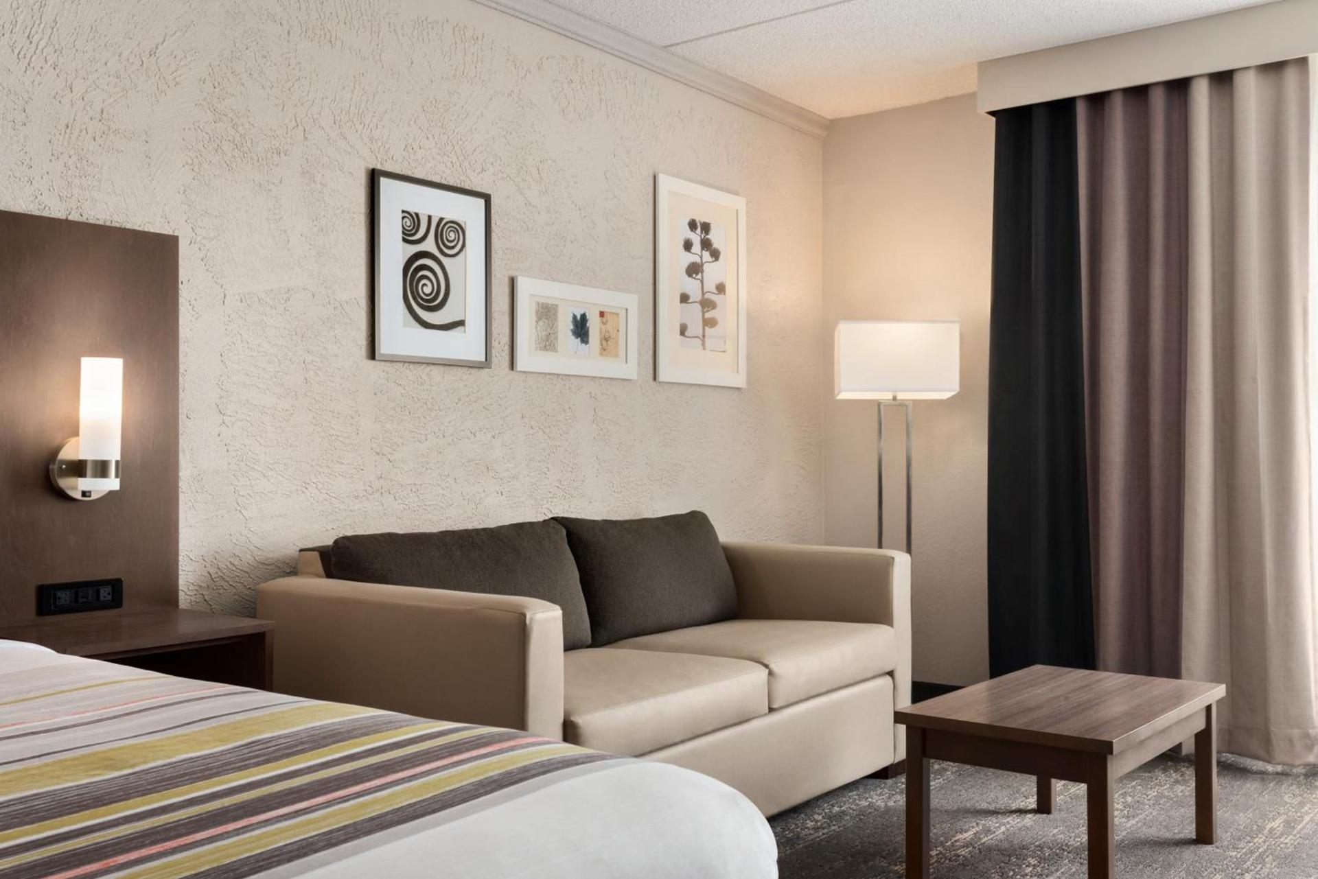 Country Inn & Suites by Radisson, Mt Pleasant-Racine West, WI photo 32