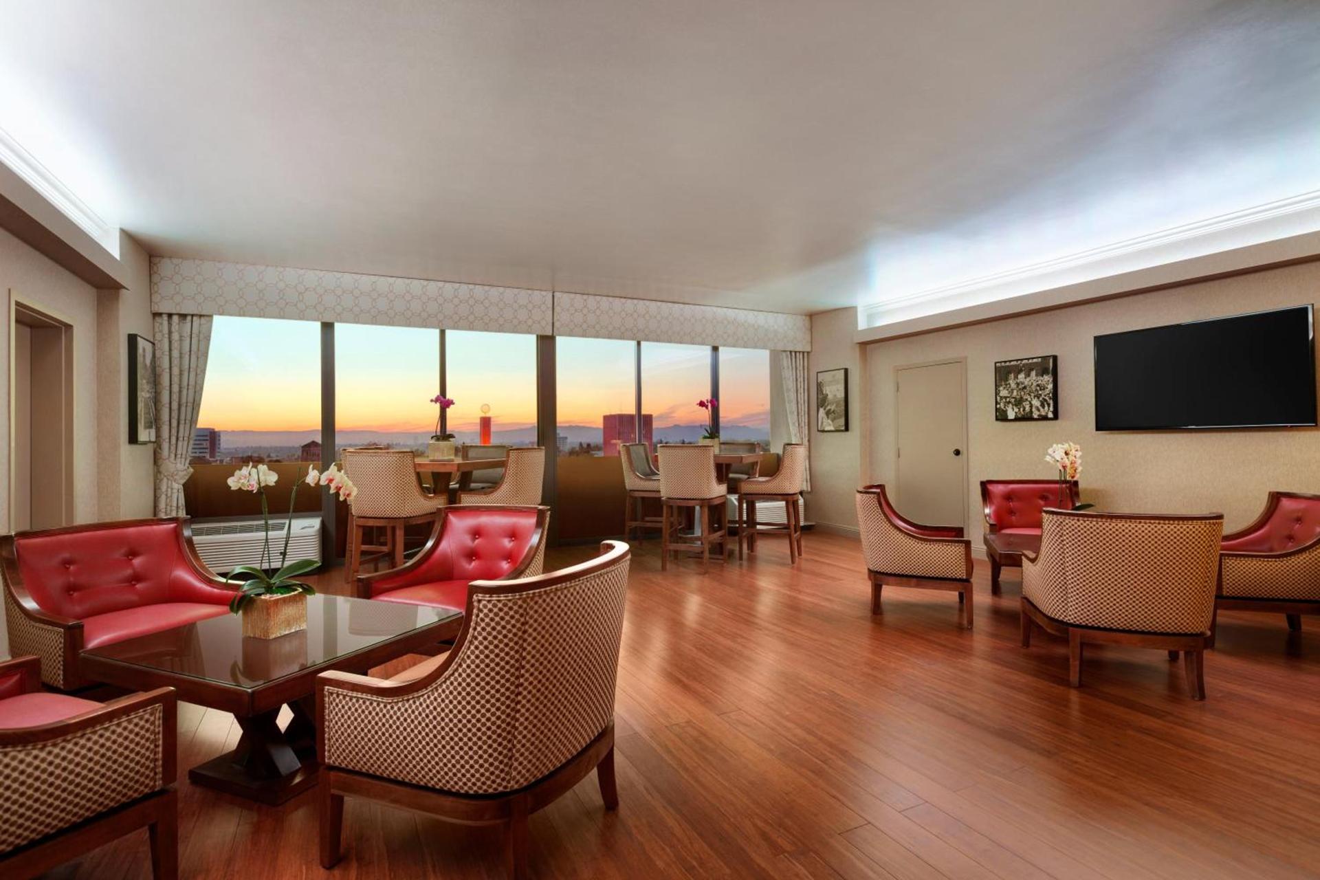 USC Hotel photo 9
