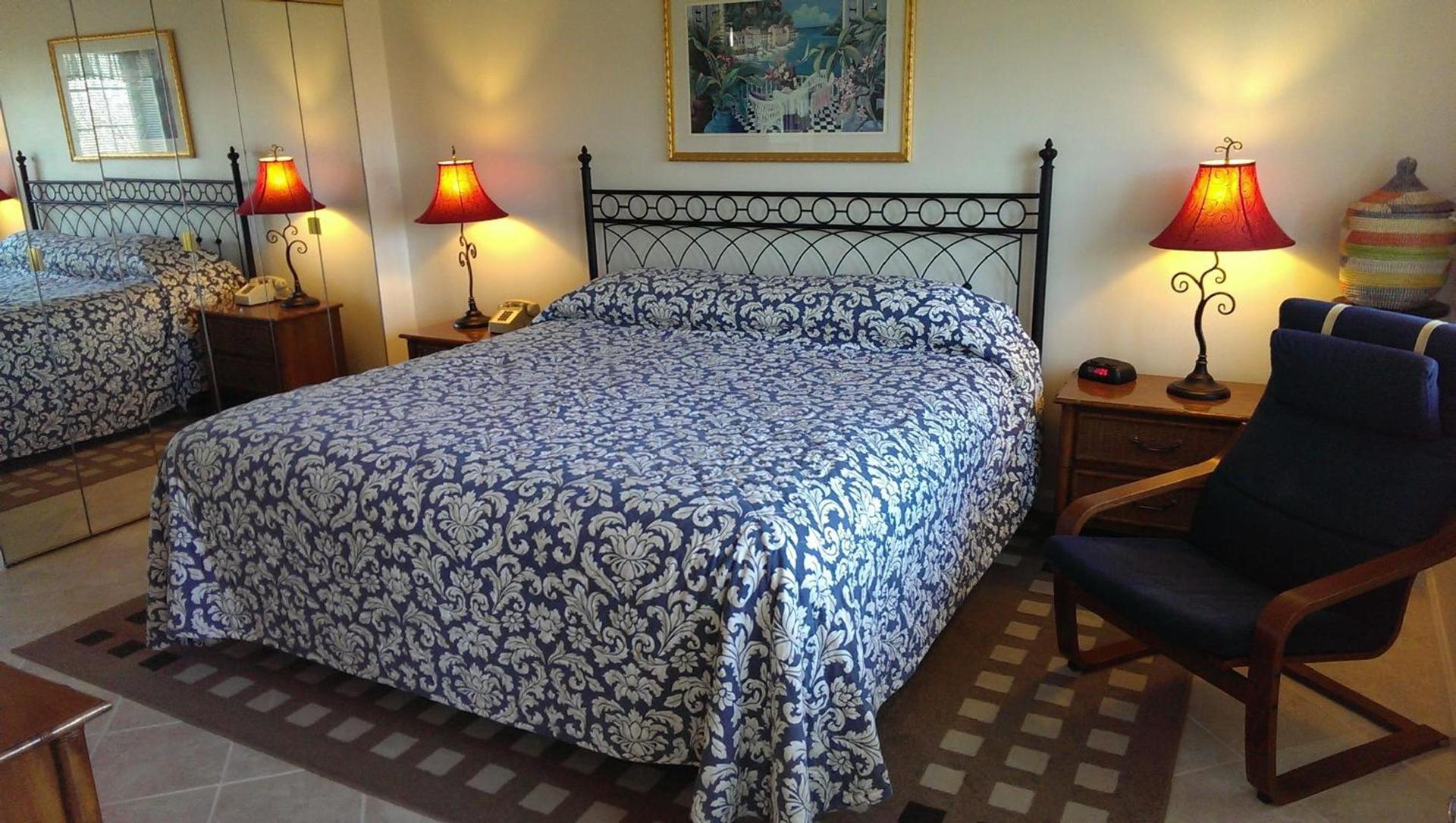 Montauk Manor photo 35