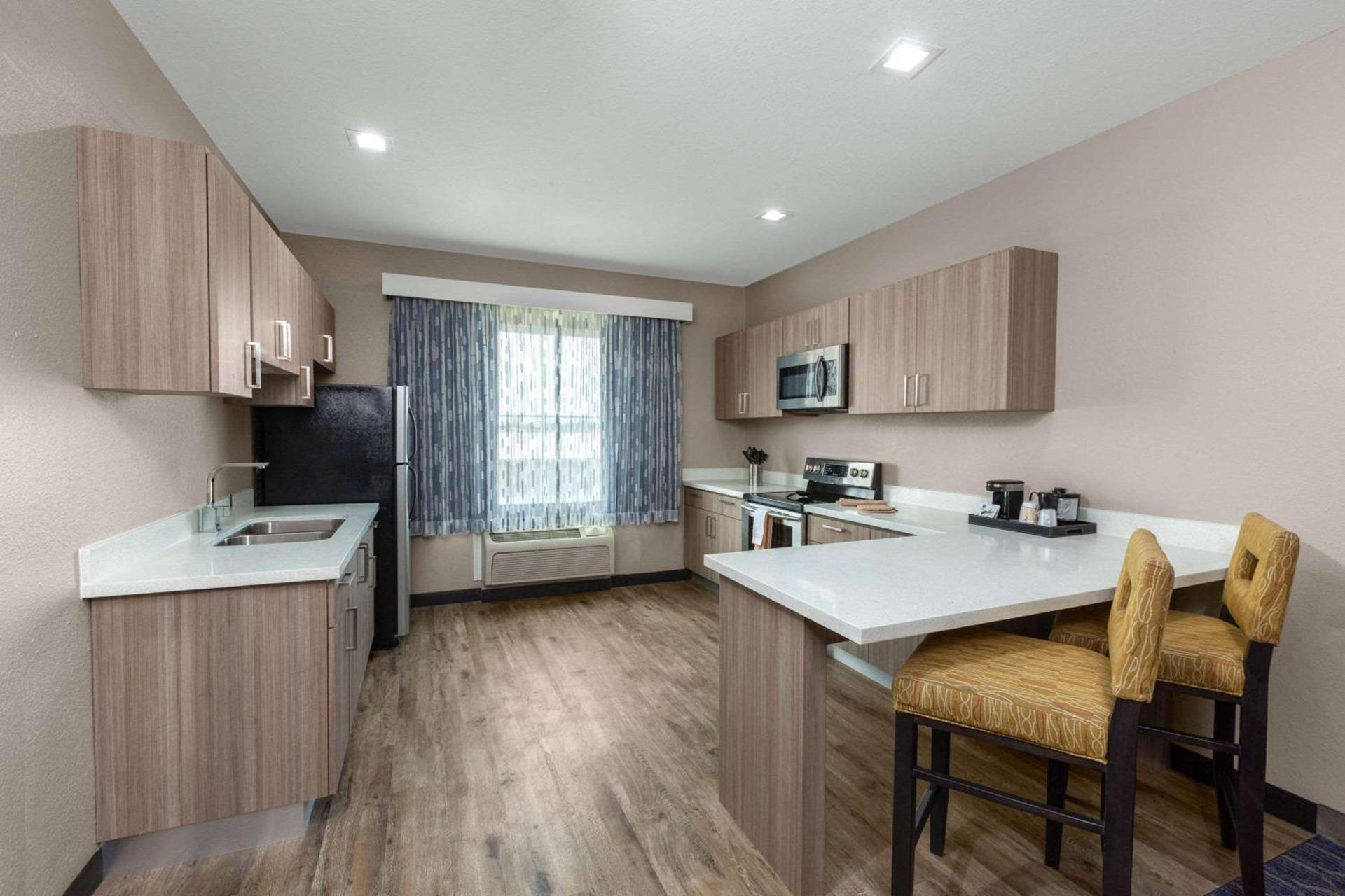 La Quinta by Wyndham Houston Channelview photo 42