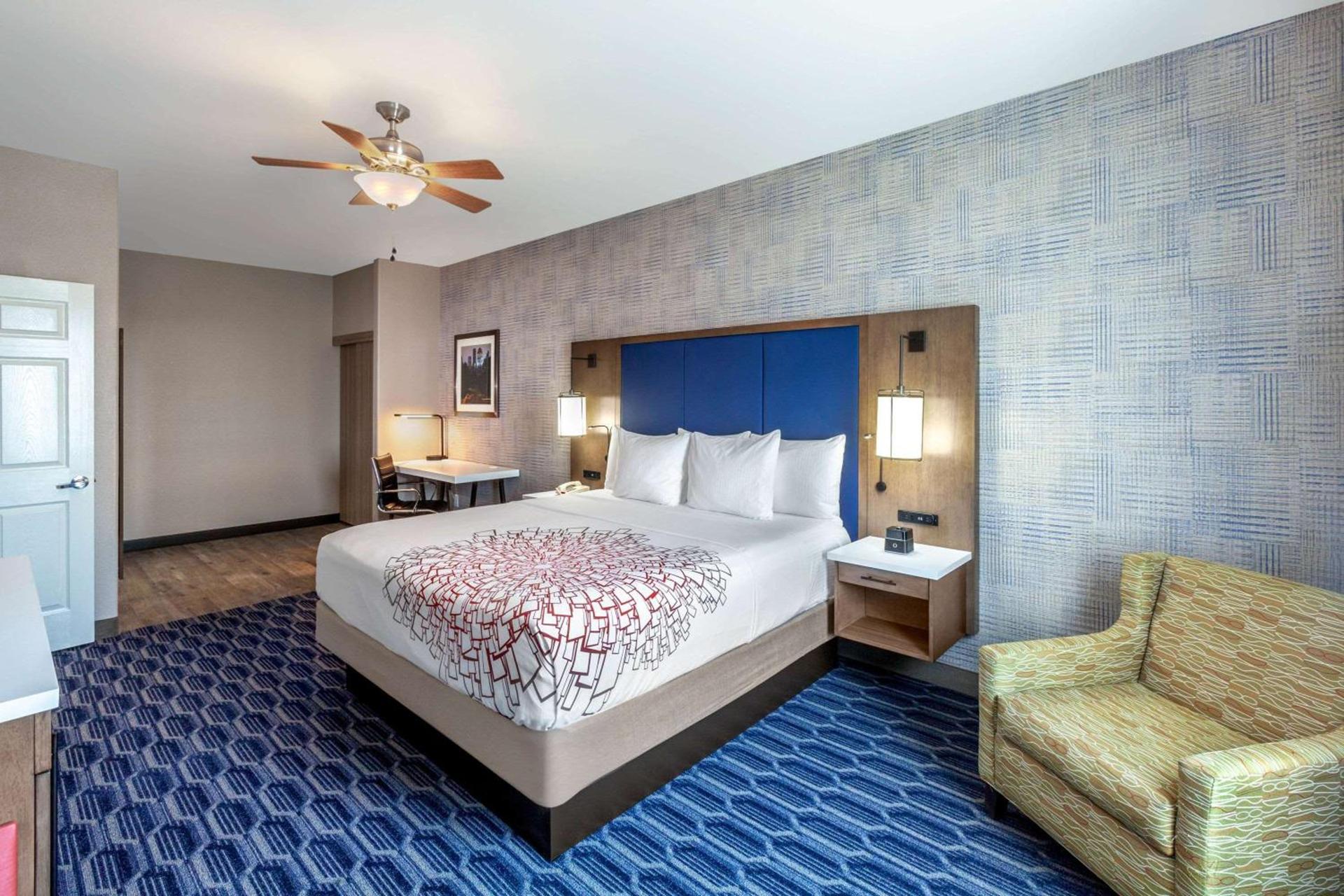 La Quinta by Wyndham Houston Channelview photo 35