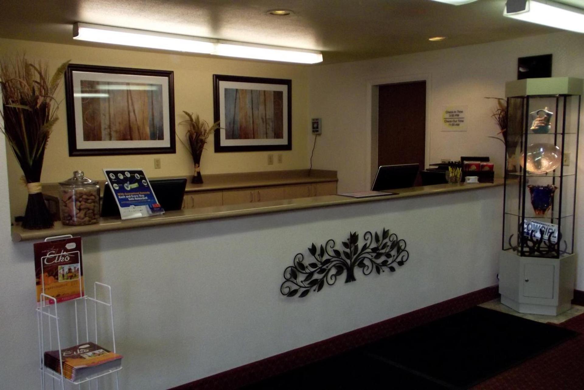 Super 8 by Wyndham Elko photo 38