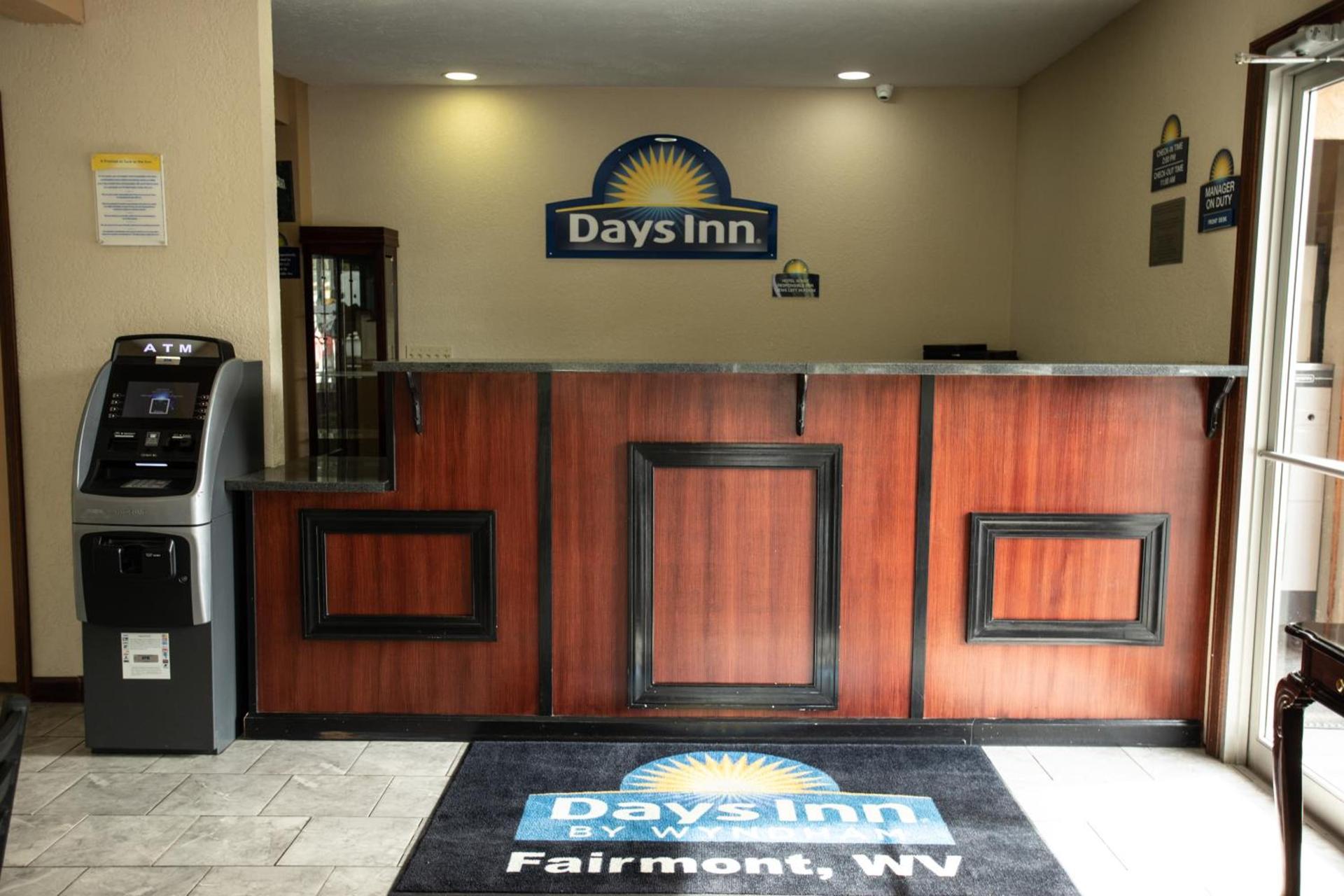 Days Inn by Wyndham Fairmont photo 25