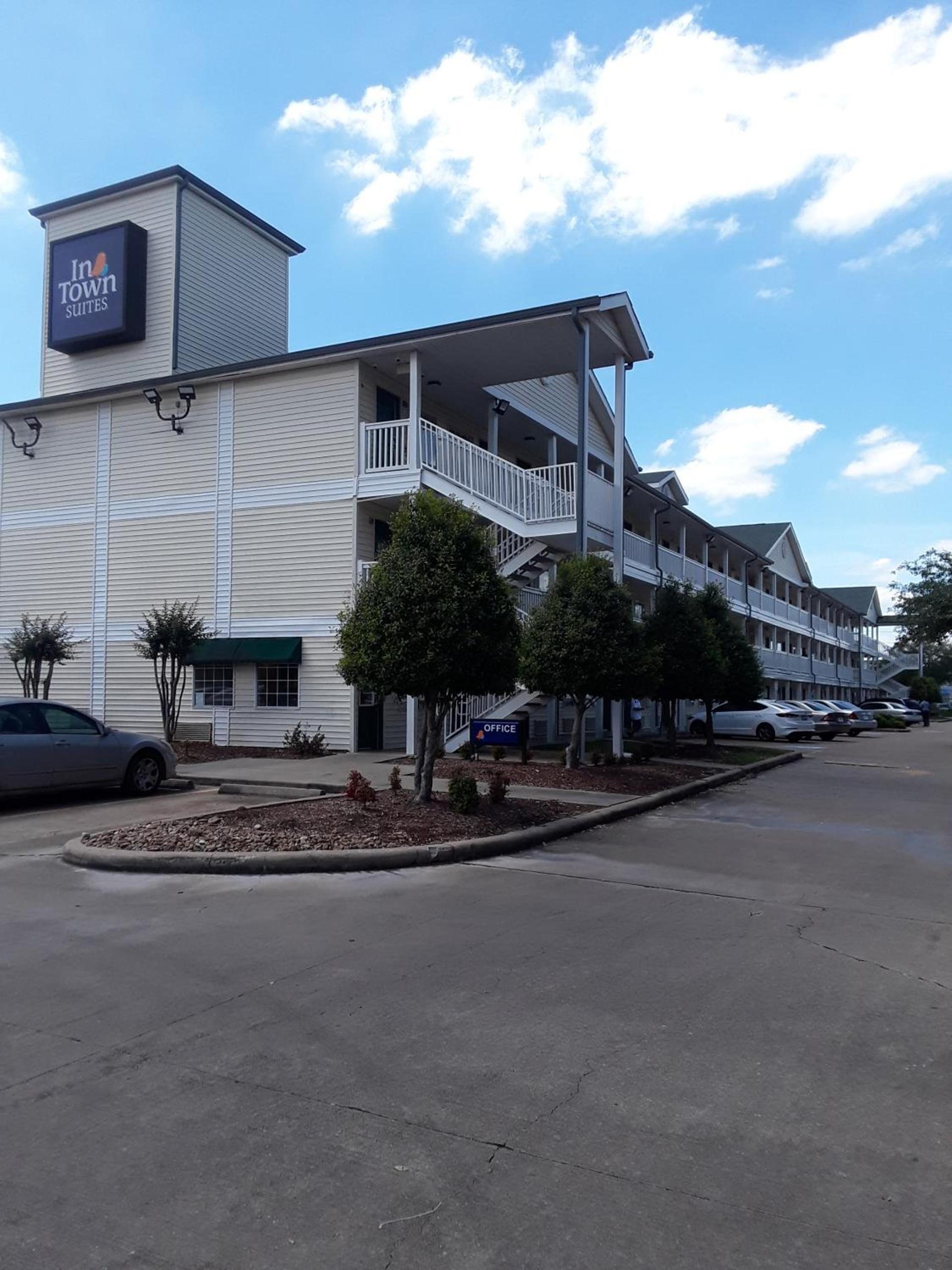 InTown Suites Extended Stay Houston TX - Westchase photo 1