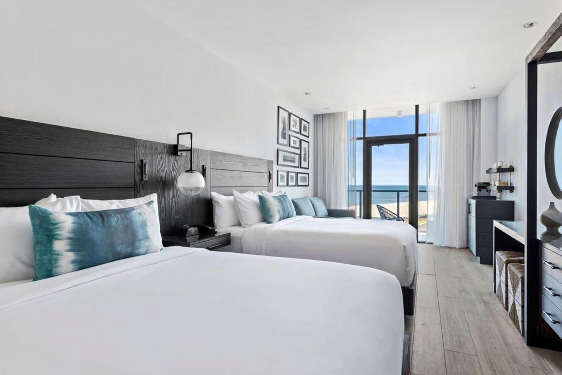 Wave Resort photo 12