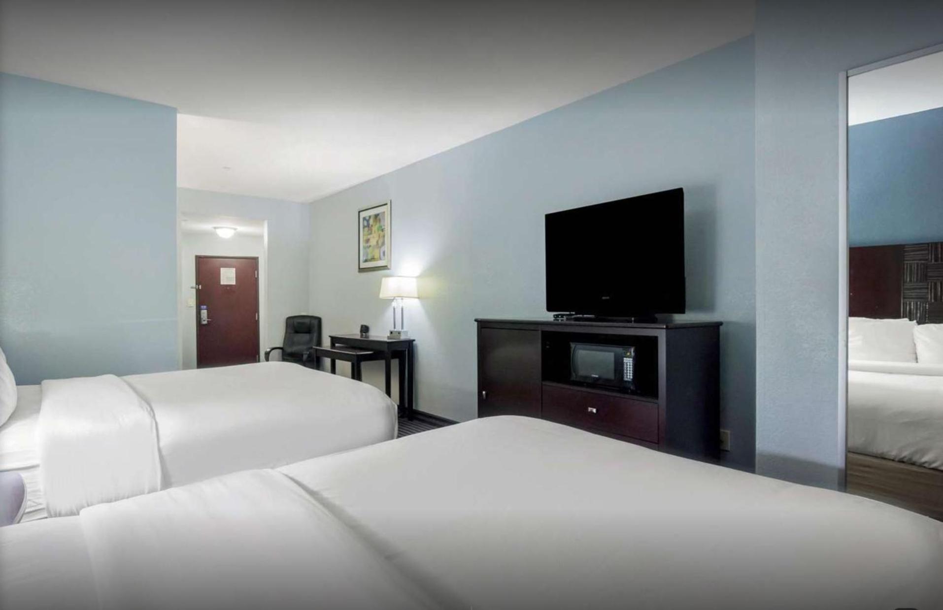 Baymont by Wyndham Mineral Wells photo 2