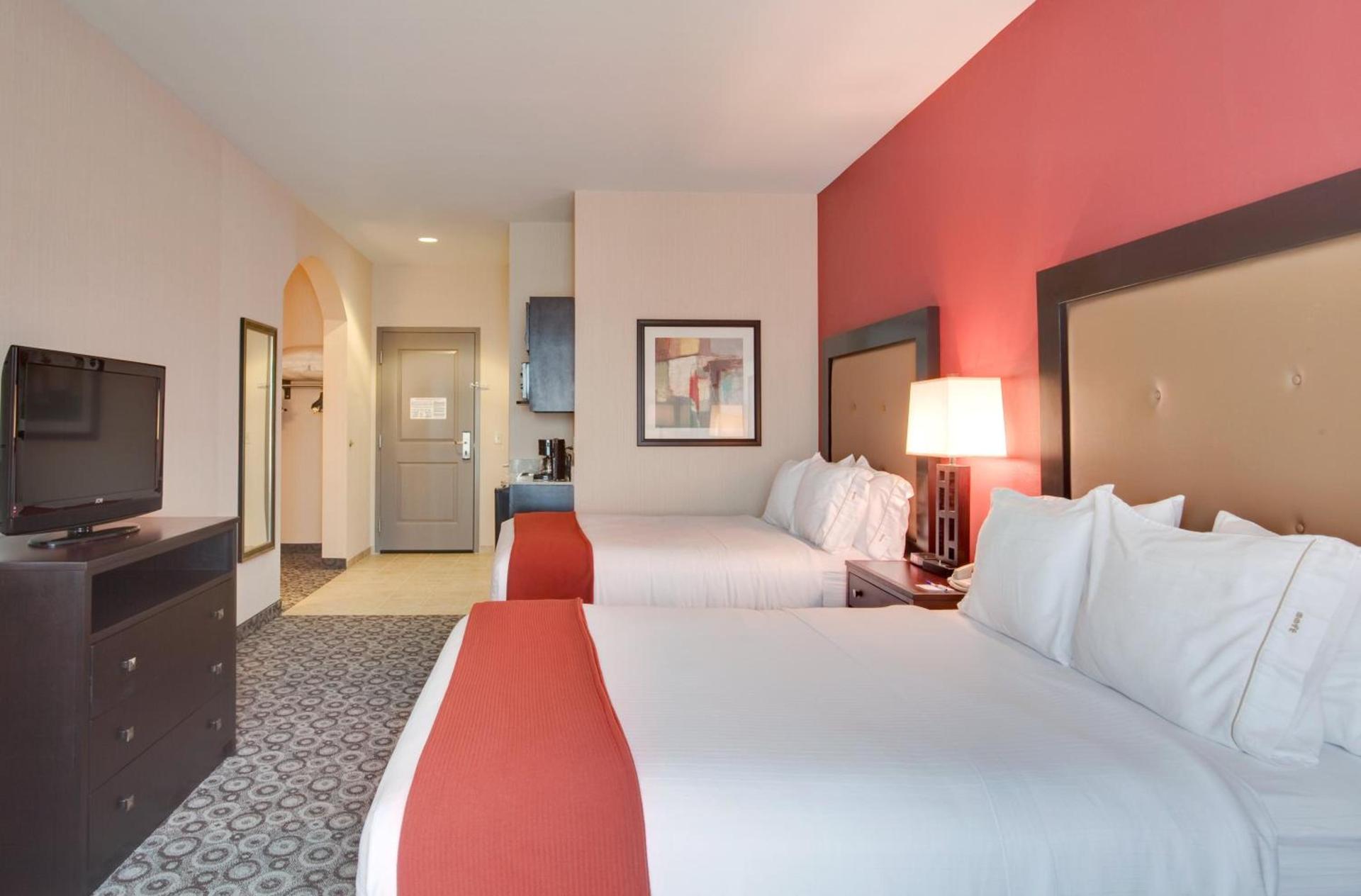 Holiday Inn Express Hotel & Suites Banning by IHG photo 3
