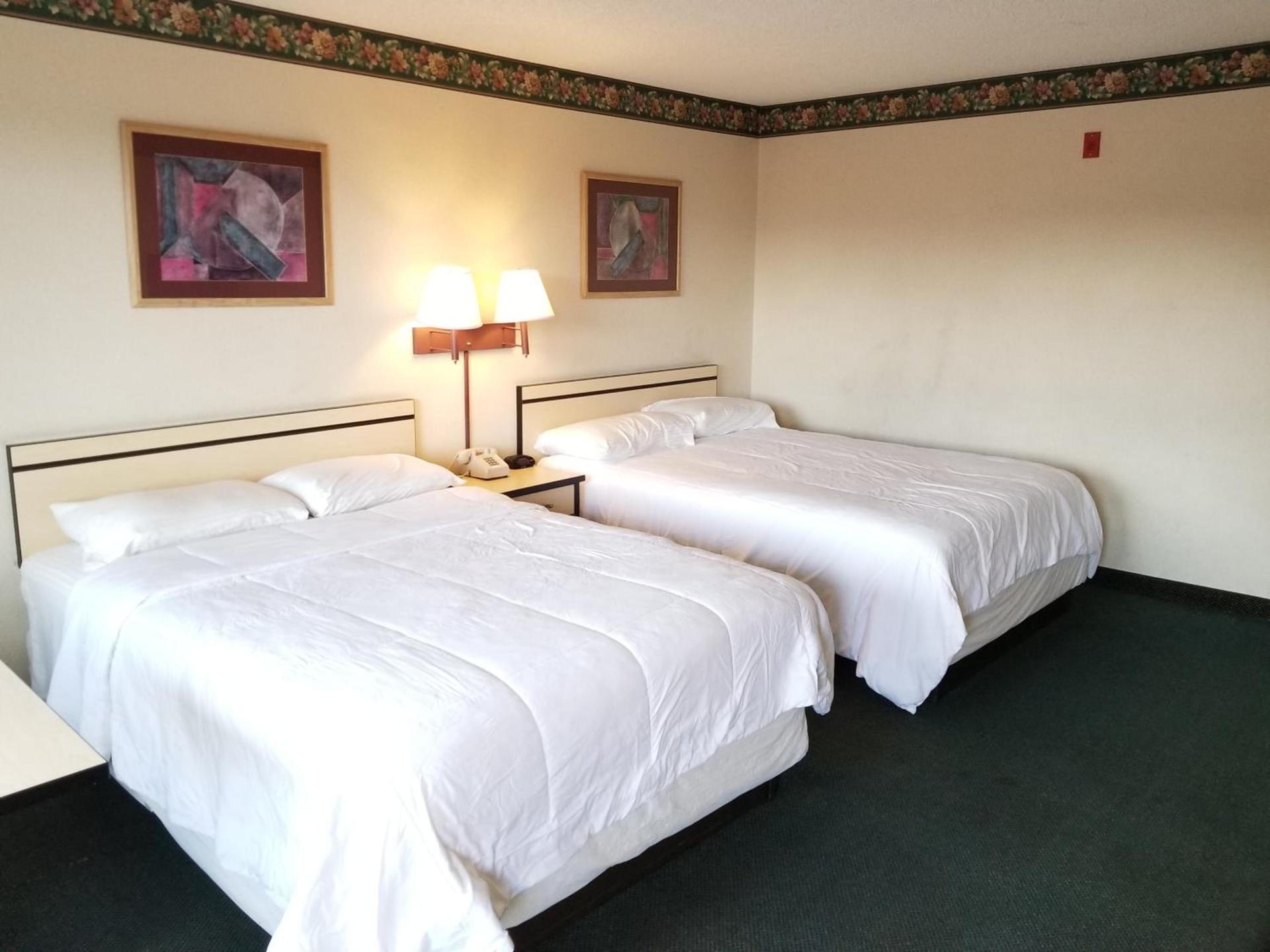 TravelStar Inn & Suites photo 5