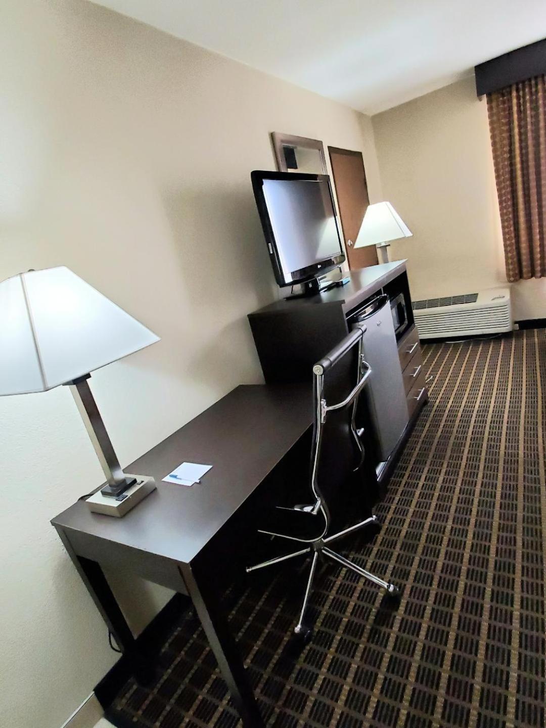Best Western Adena Inn photo 52