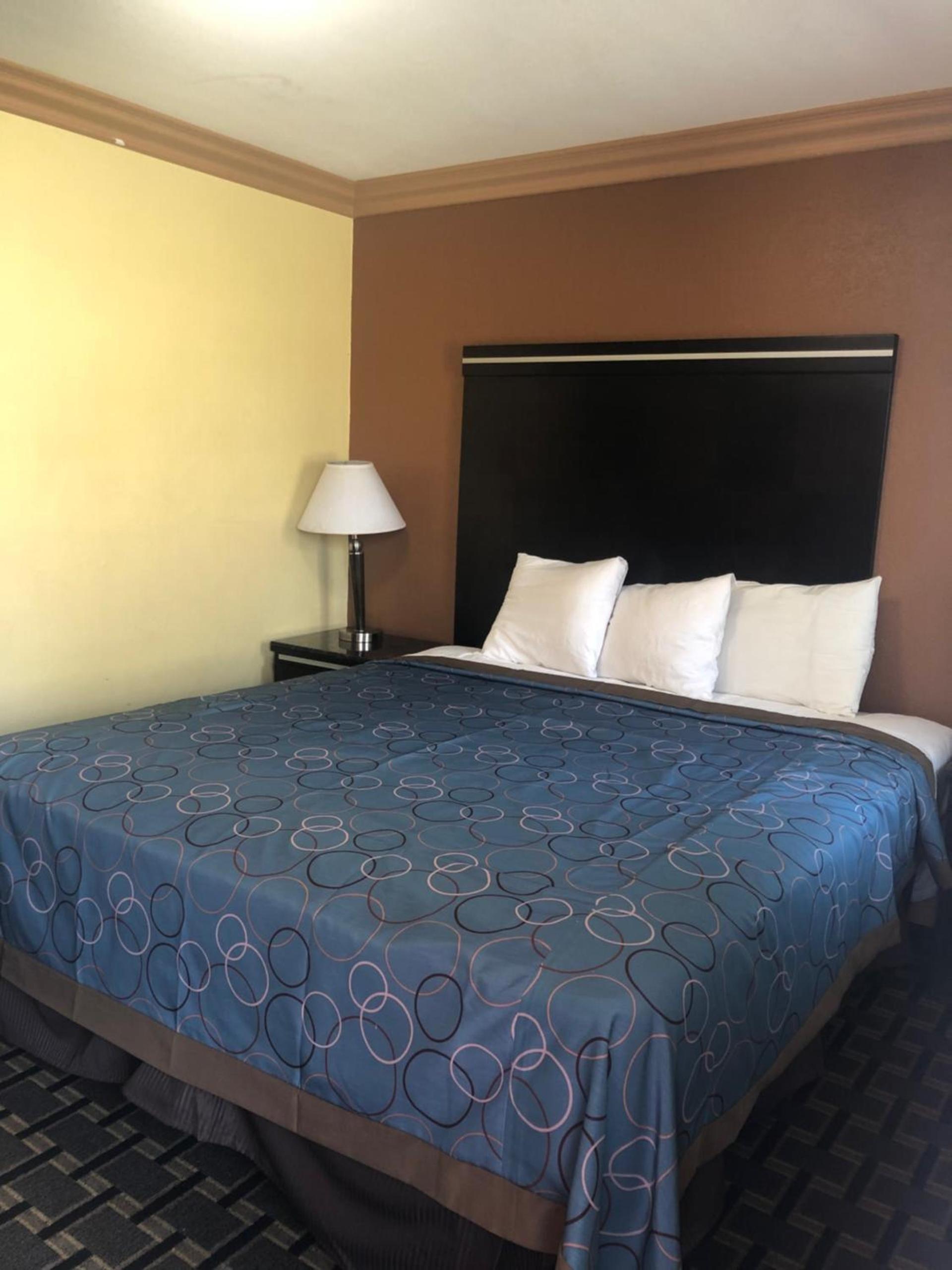 Glendora Motel photo 2